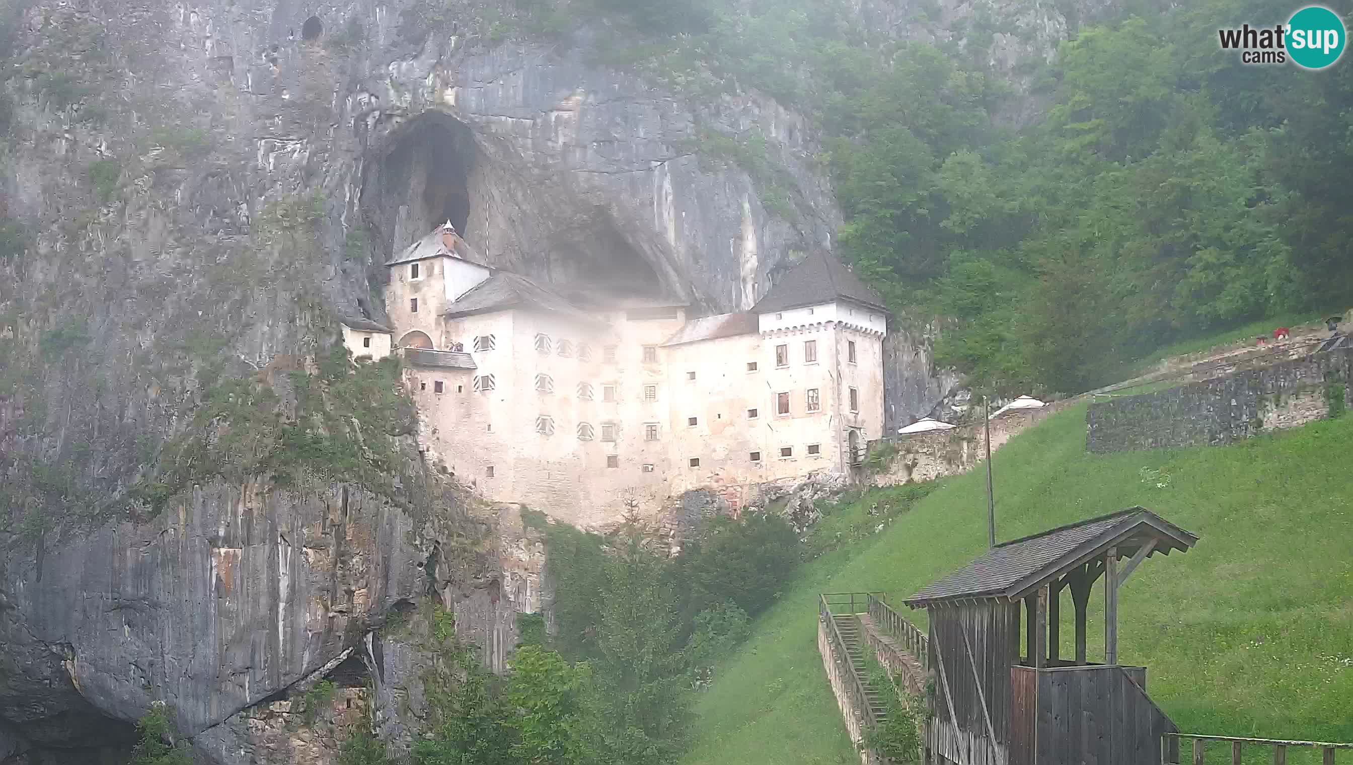 Live Webcam Castello di Predjama – Postumia – Slovenia