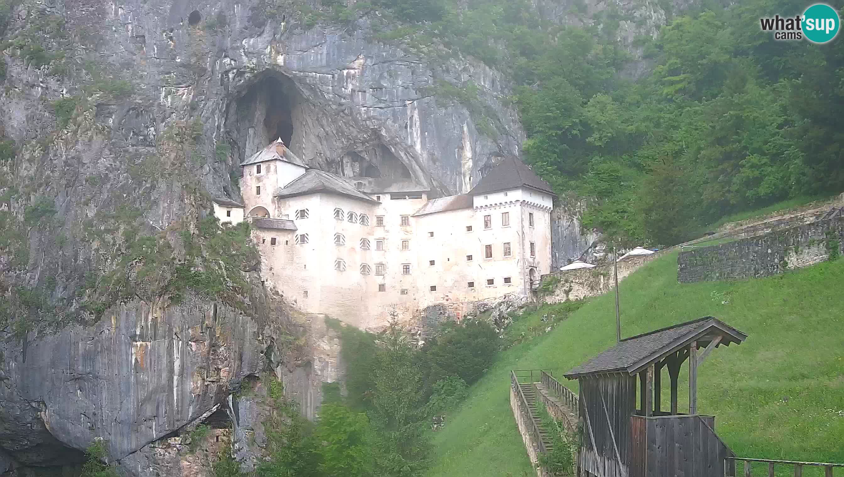 Live Webcam Castello di Predjama – Postumia – Slovenia