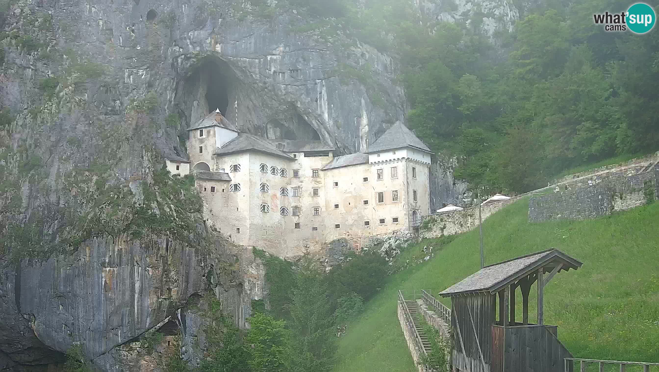 Live Webcam Castello di Predjama – Postumia – Slovenia