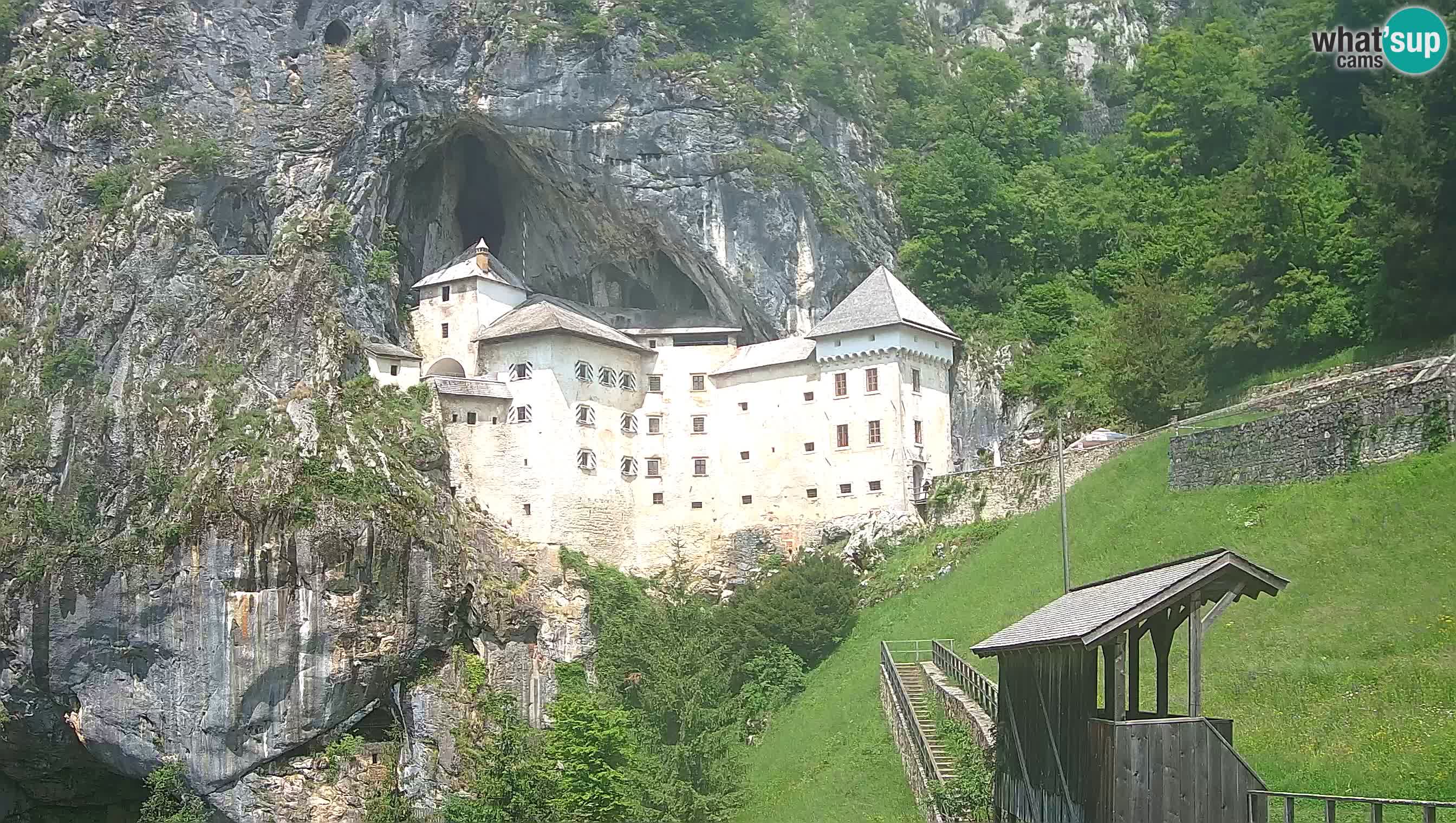 Live Webcam Predjamski grad – Predjama Castle – Postojna – Slovenia
