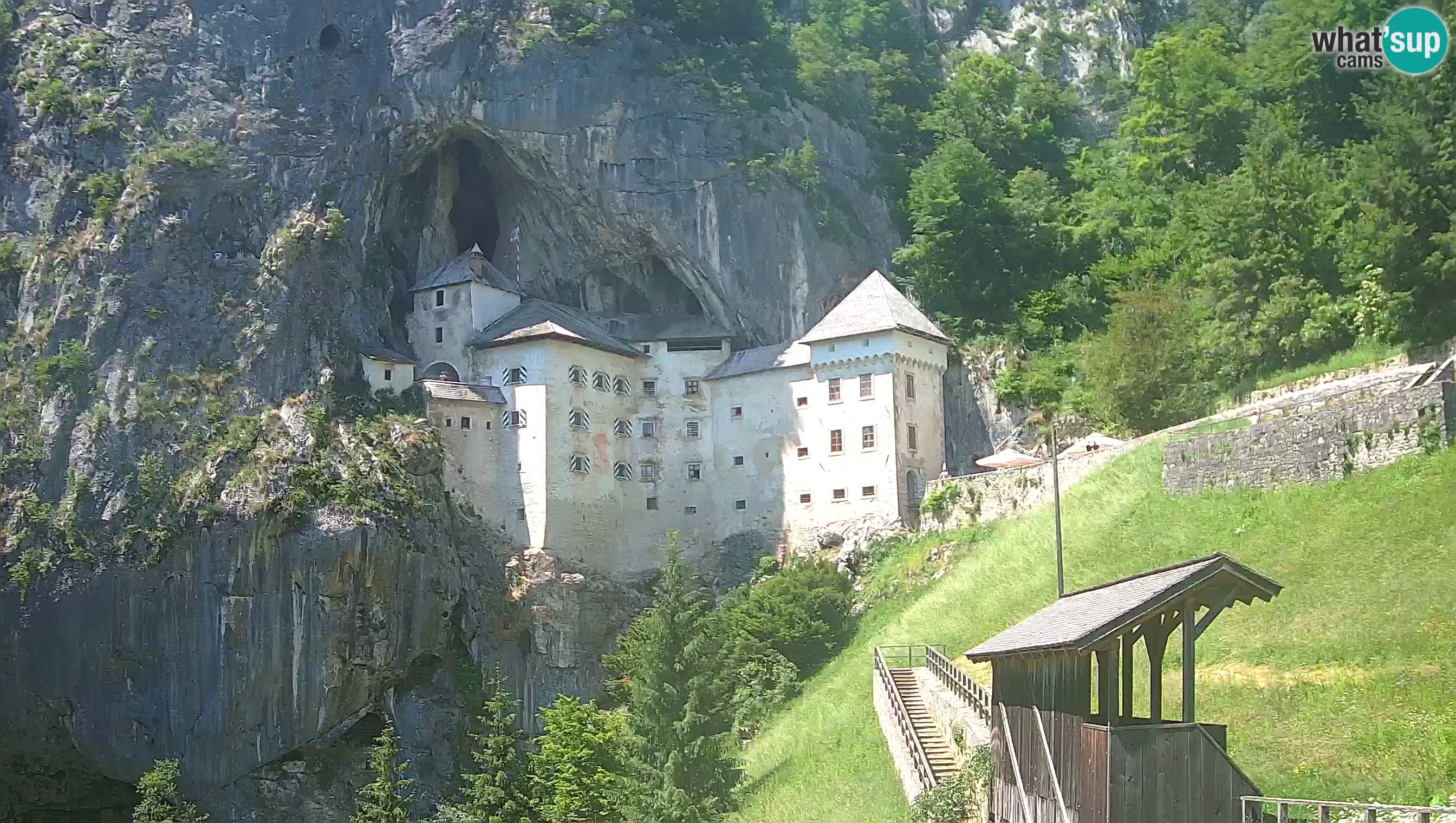 Live Webcam Predjamski grad – Predjama Castle – Postojna – Slovenia
