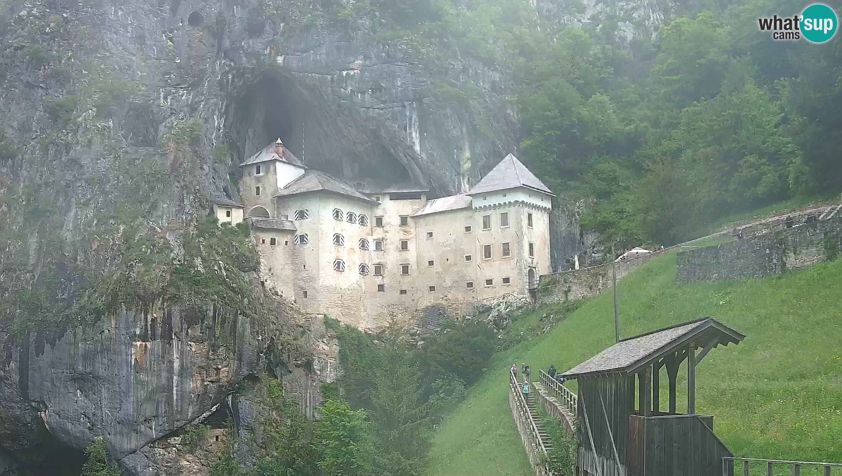 Web kamera Predjamski dvorac – Postojna – Slovenija