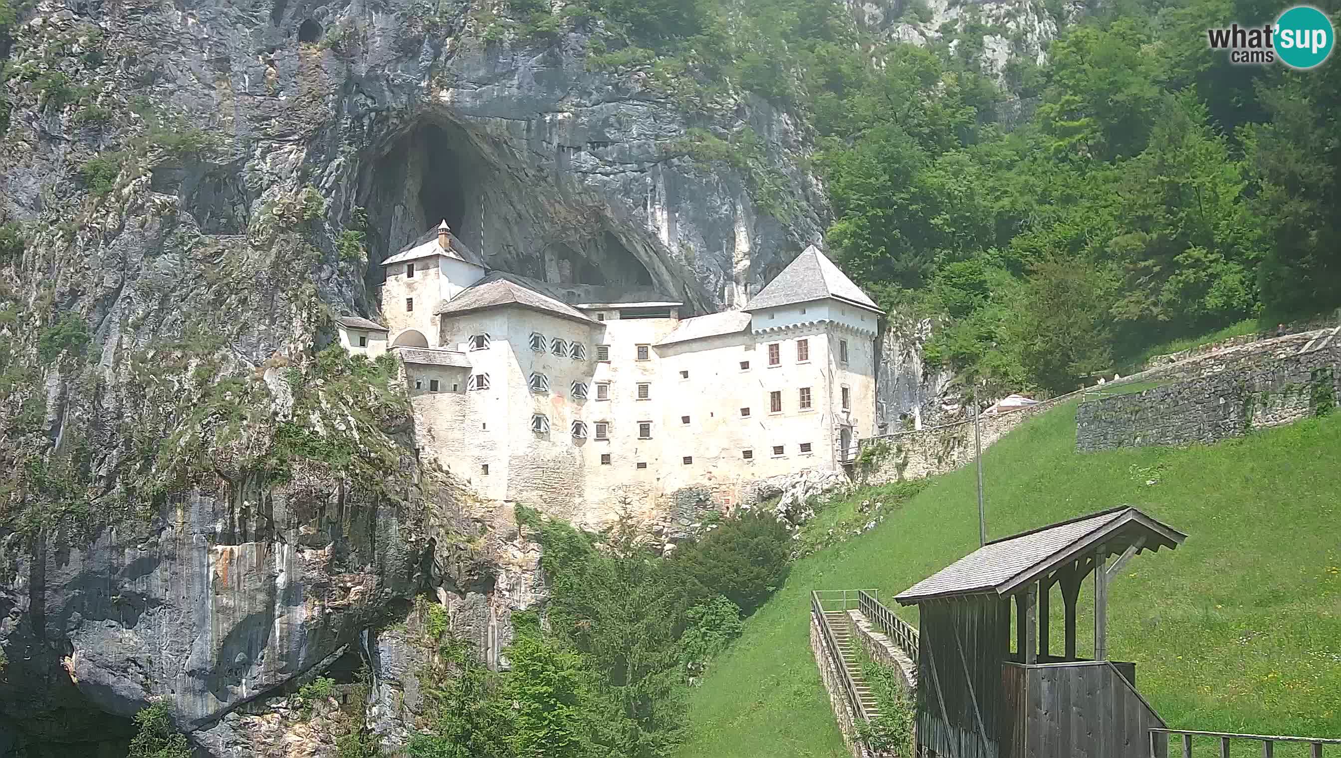 Live Webcam Castello di Predjama – Postumia – Slovenia