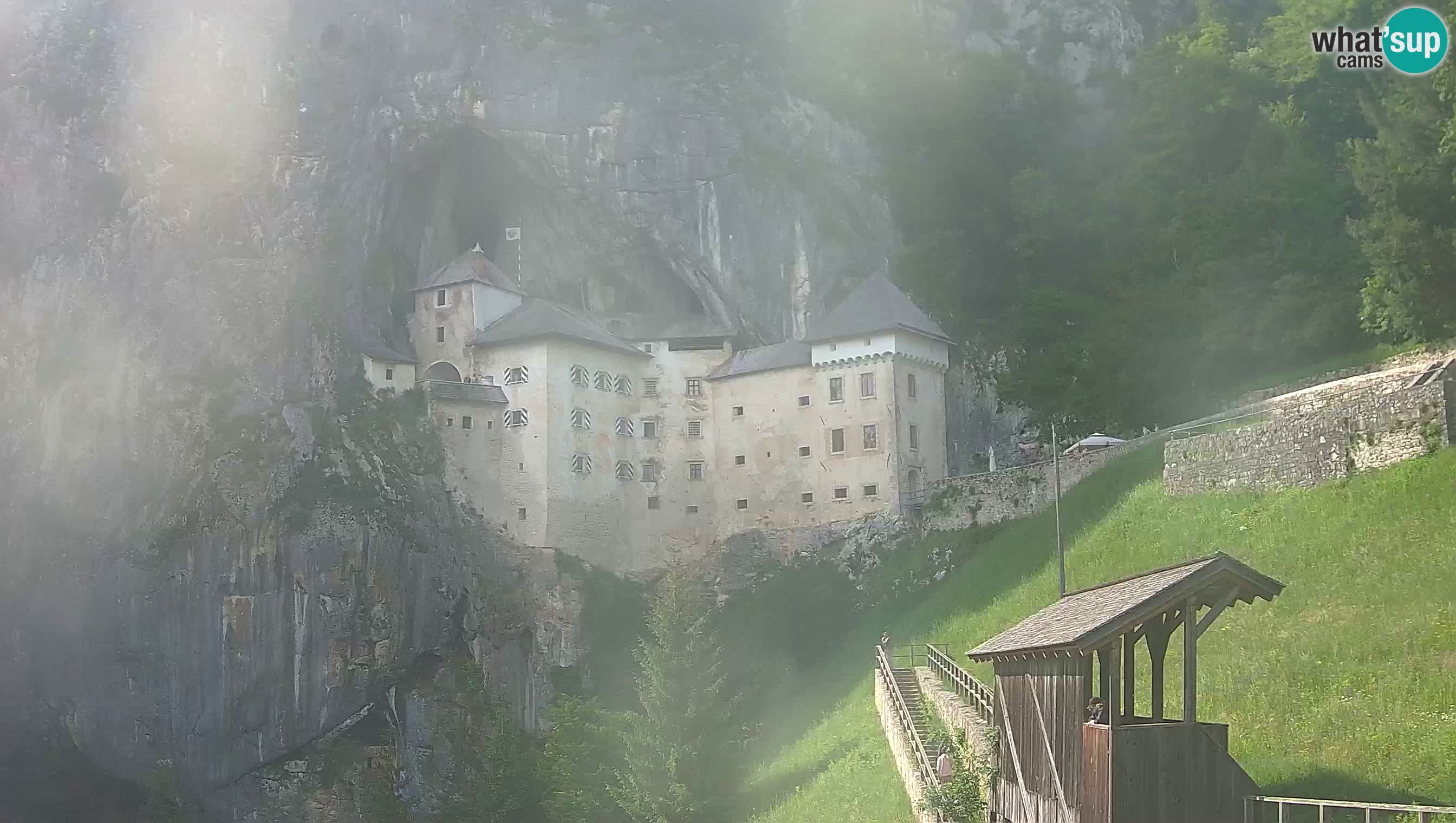 Live Webcam Castello di Predjama – Postumia – Slovenia