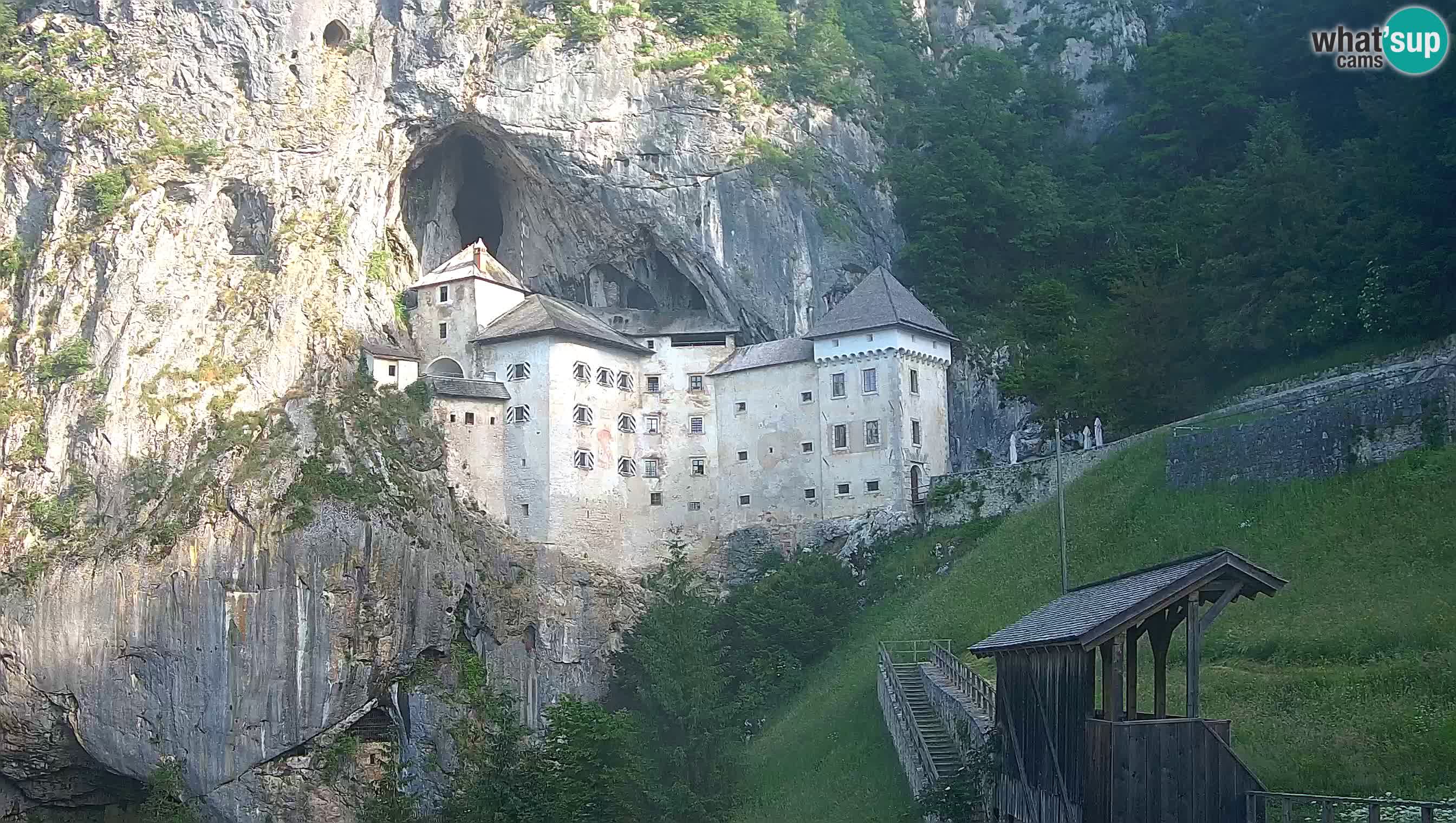 Web kamera Predjamski dvorac – Postojna – Slovenija