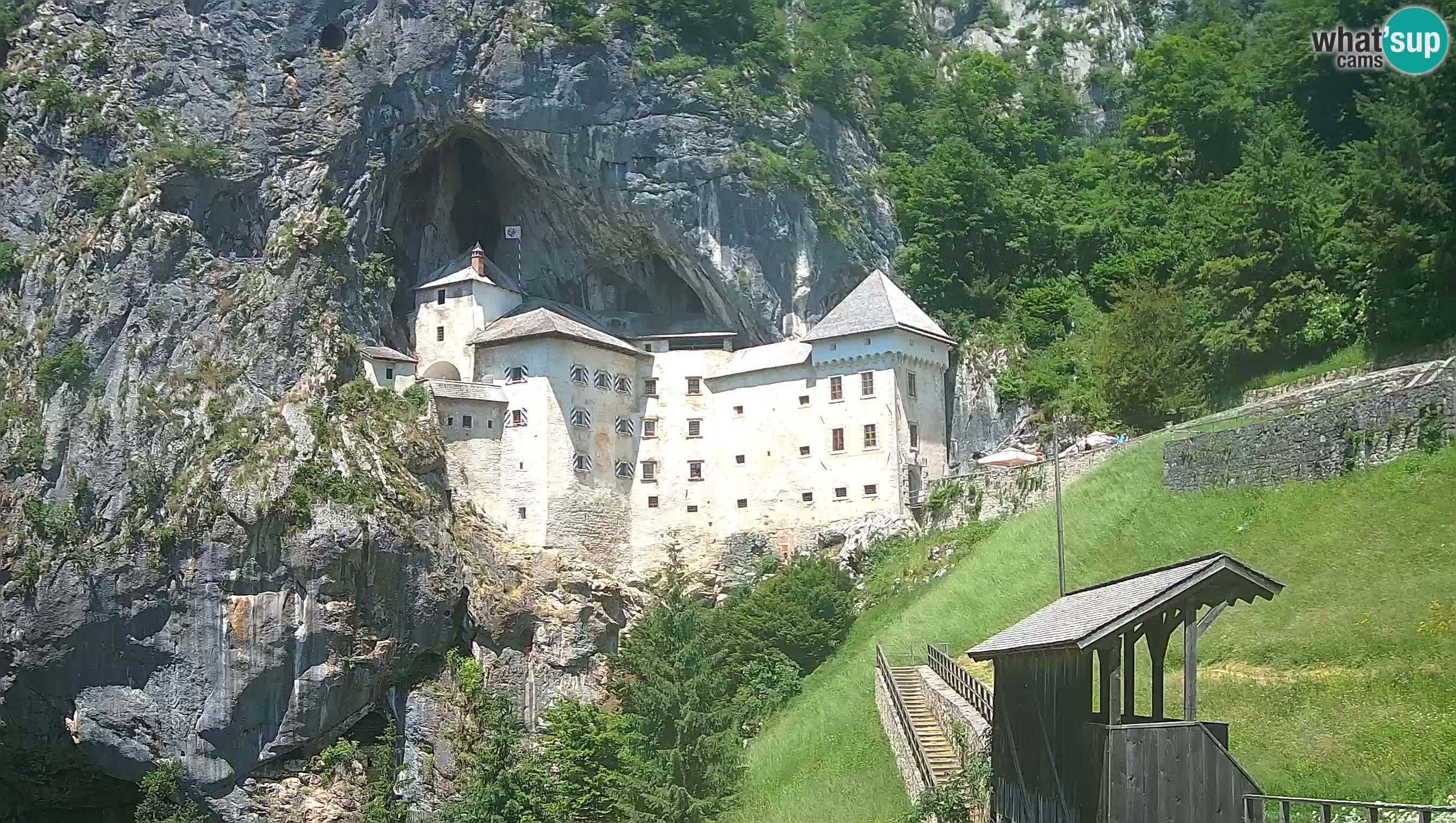 Camera en vivo Castillo de Predjama – Postojna – Eslovenia