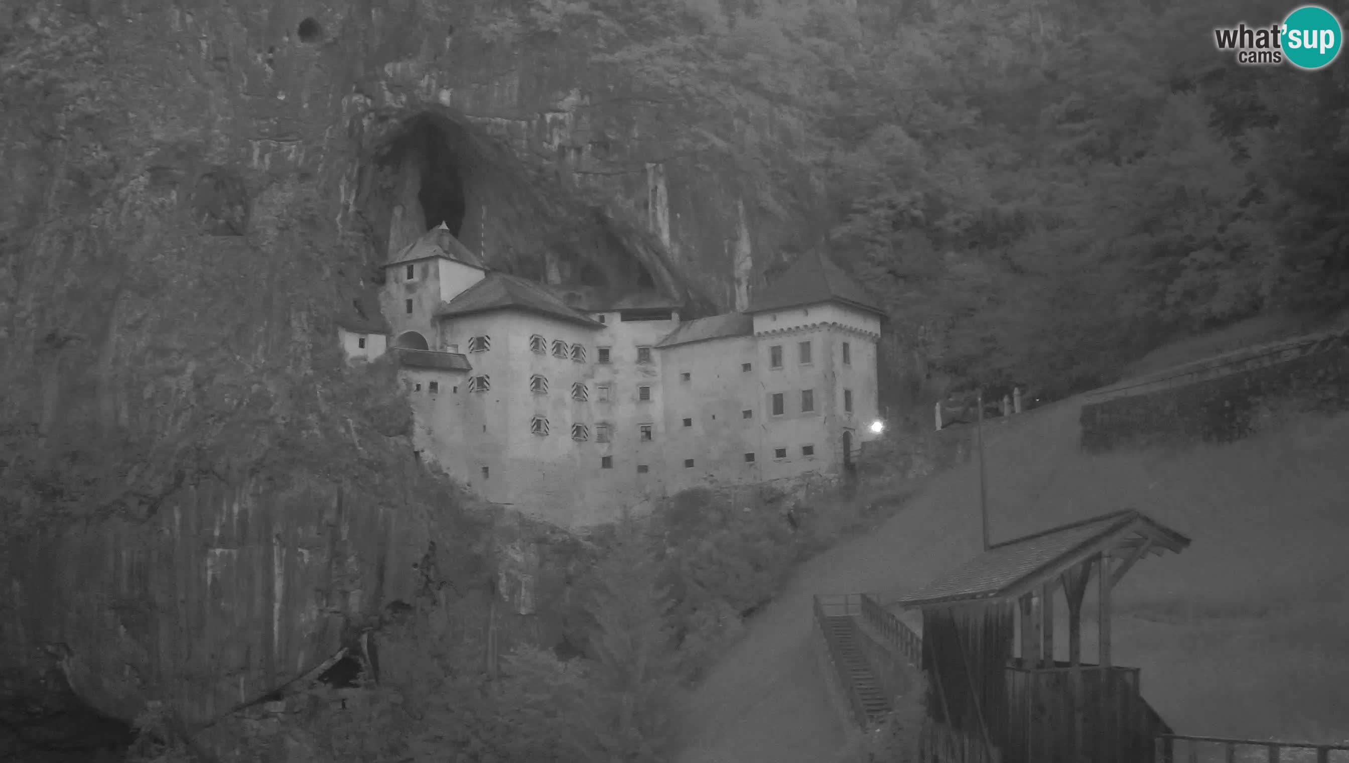 Live Webcam Castello di Predjama – Postumia – Slovenia