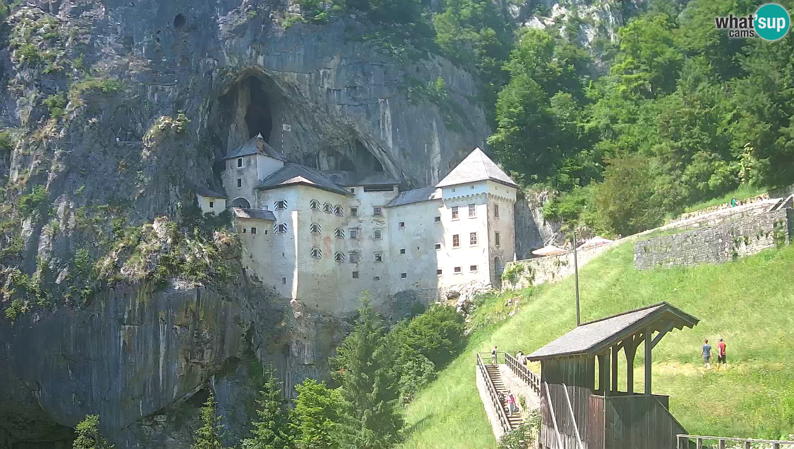Web kamera Predjamski dvorac – Postojna – Slovenija