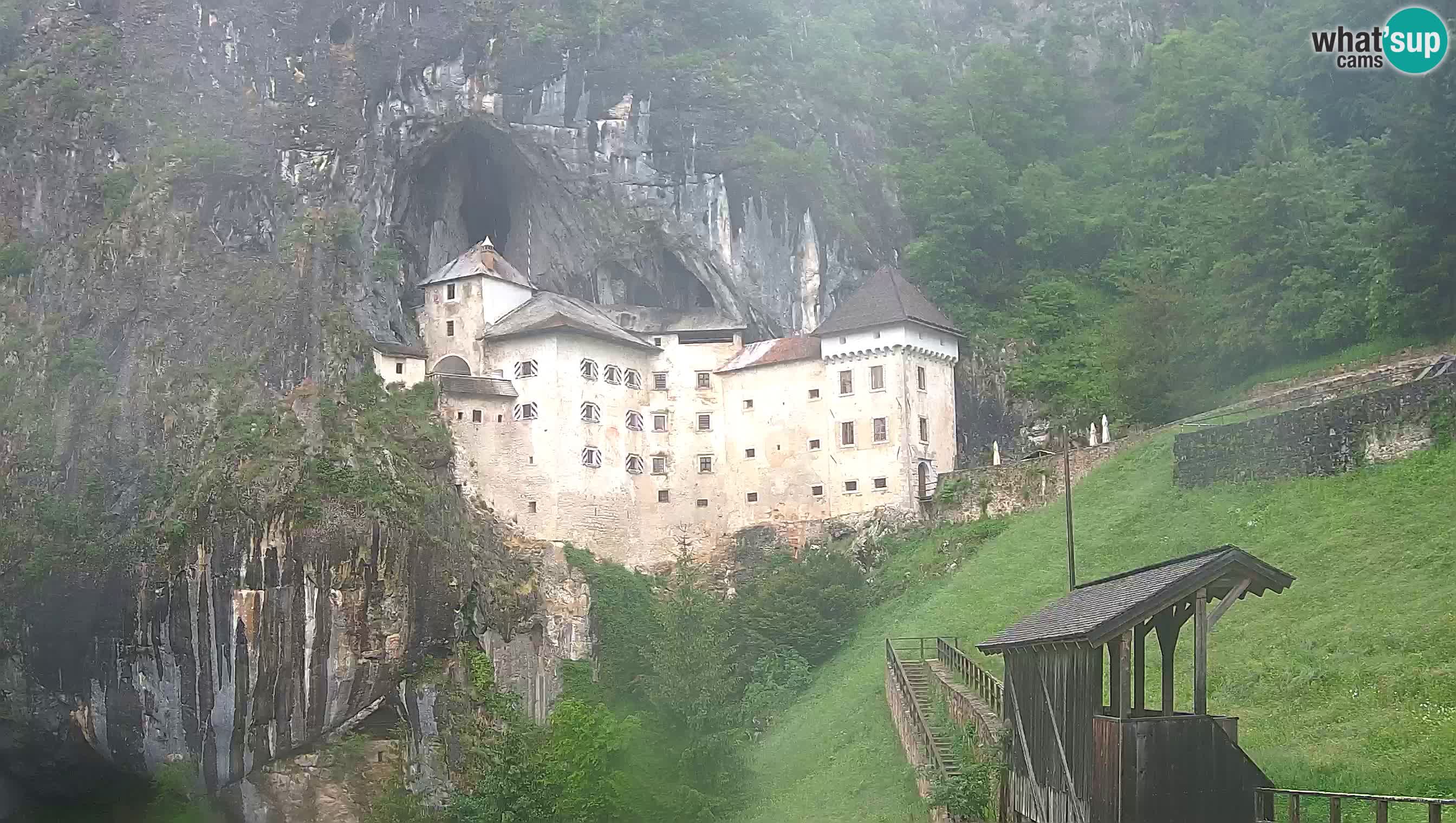 Live Webcam Predjamski grad – Predjama Castle – Postojna – Slovenia