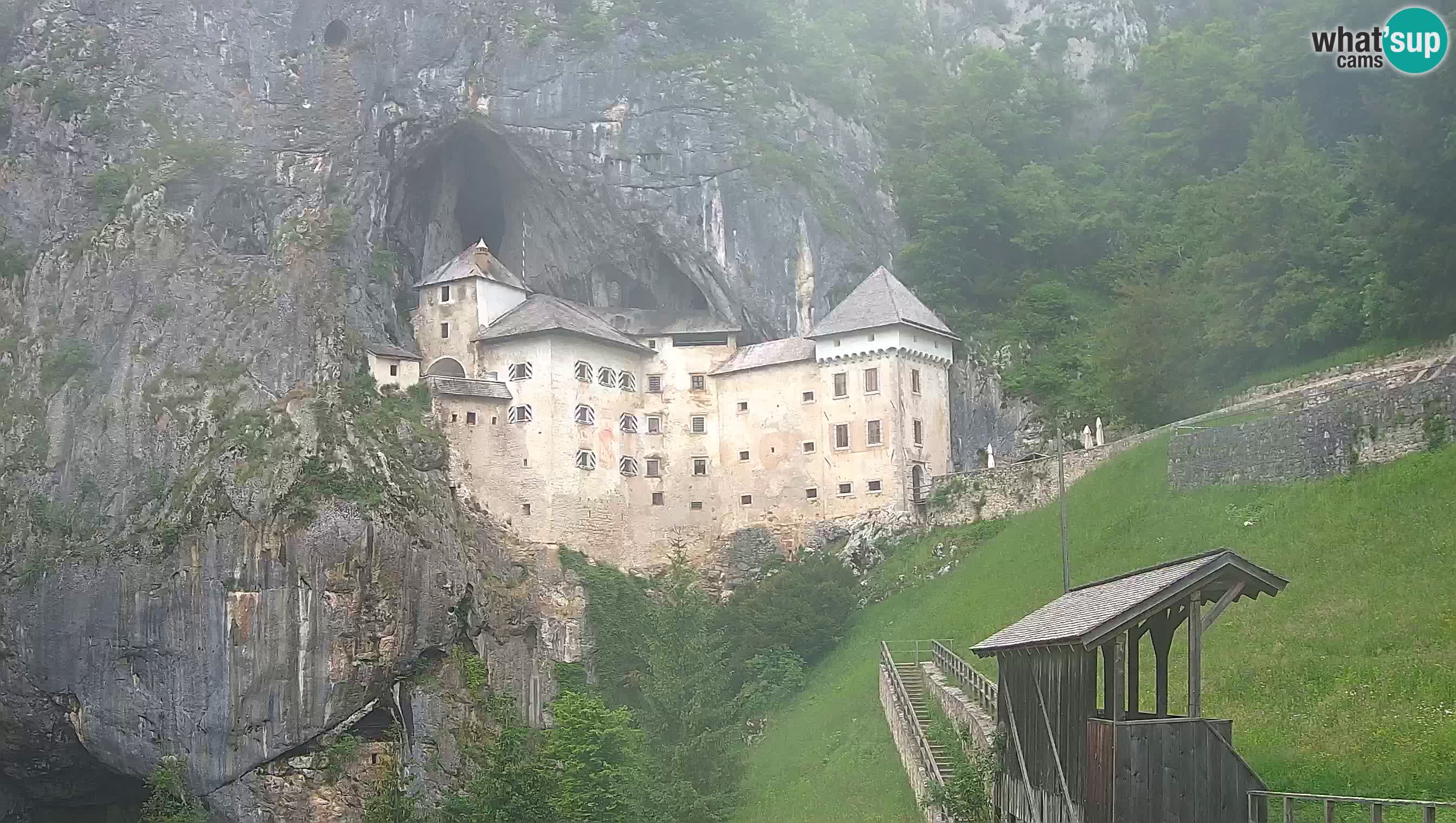Live Webcam Castello di Predjama – Postumia – Slovenia
