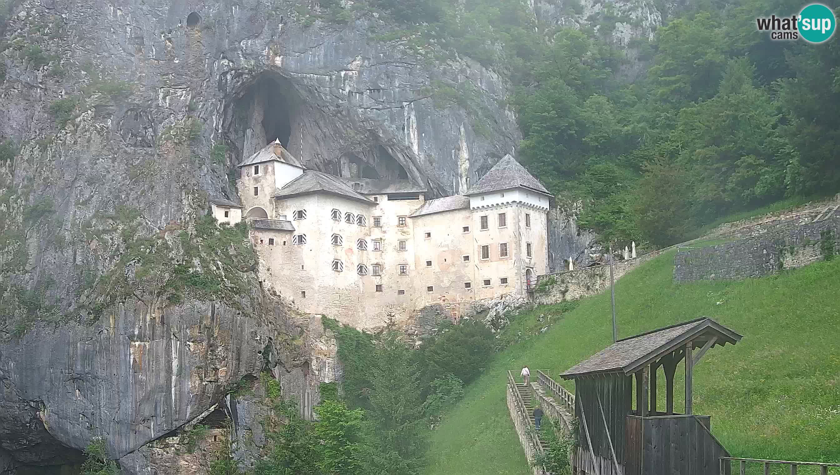 Live Webcam Grad Predjama – Château de Predjama – Postojna – Slovénie