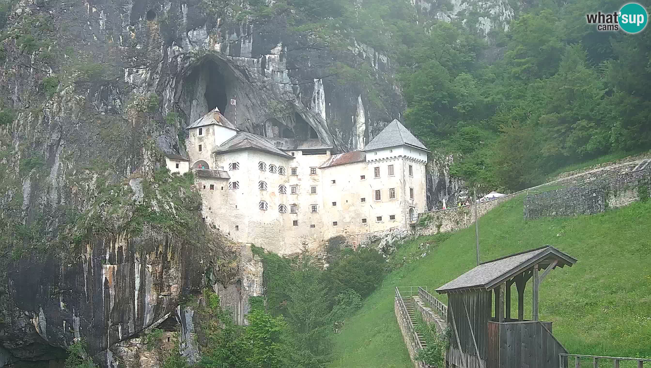 Web kamera Predjamski dvorac – Postojna – Slovenija