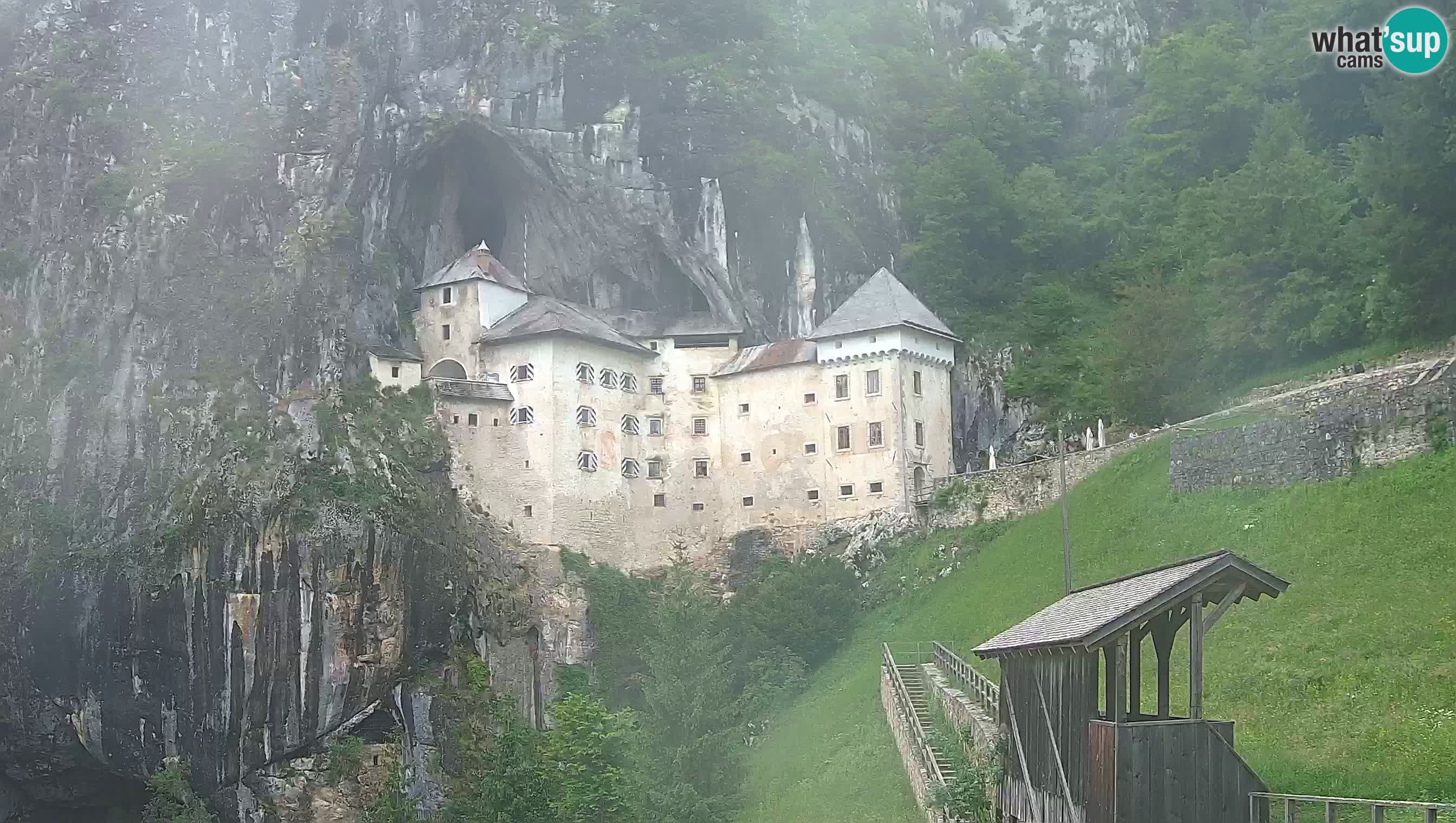 Live Webcam Castello di Predjama – Postumia – Slovenia