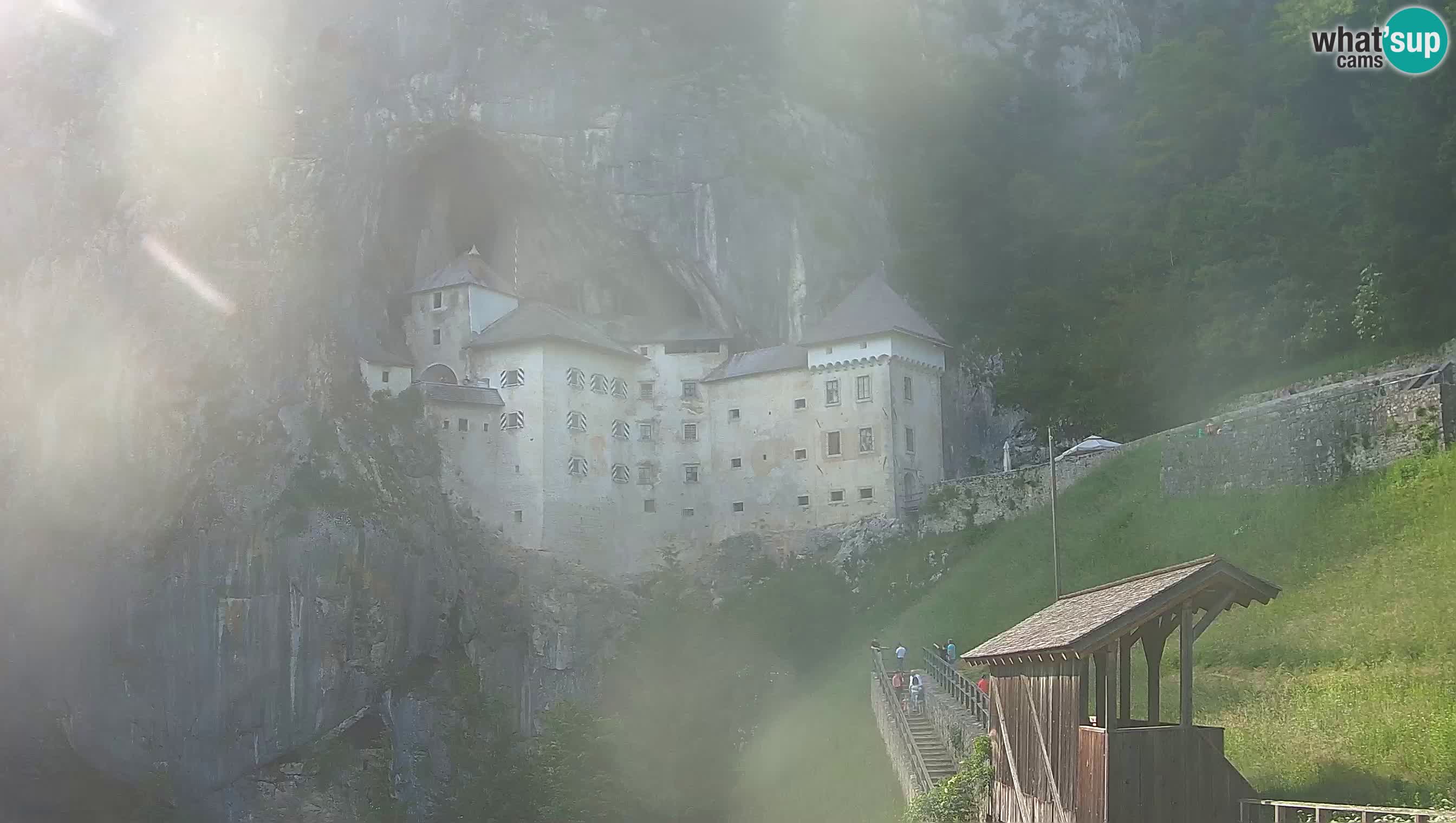 Live Webcam Höhlenburg Predjama – Postojna – Slowenien