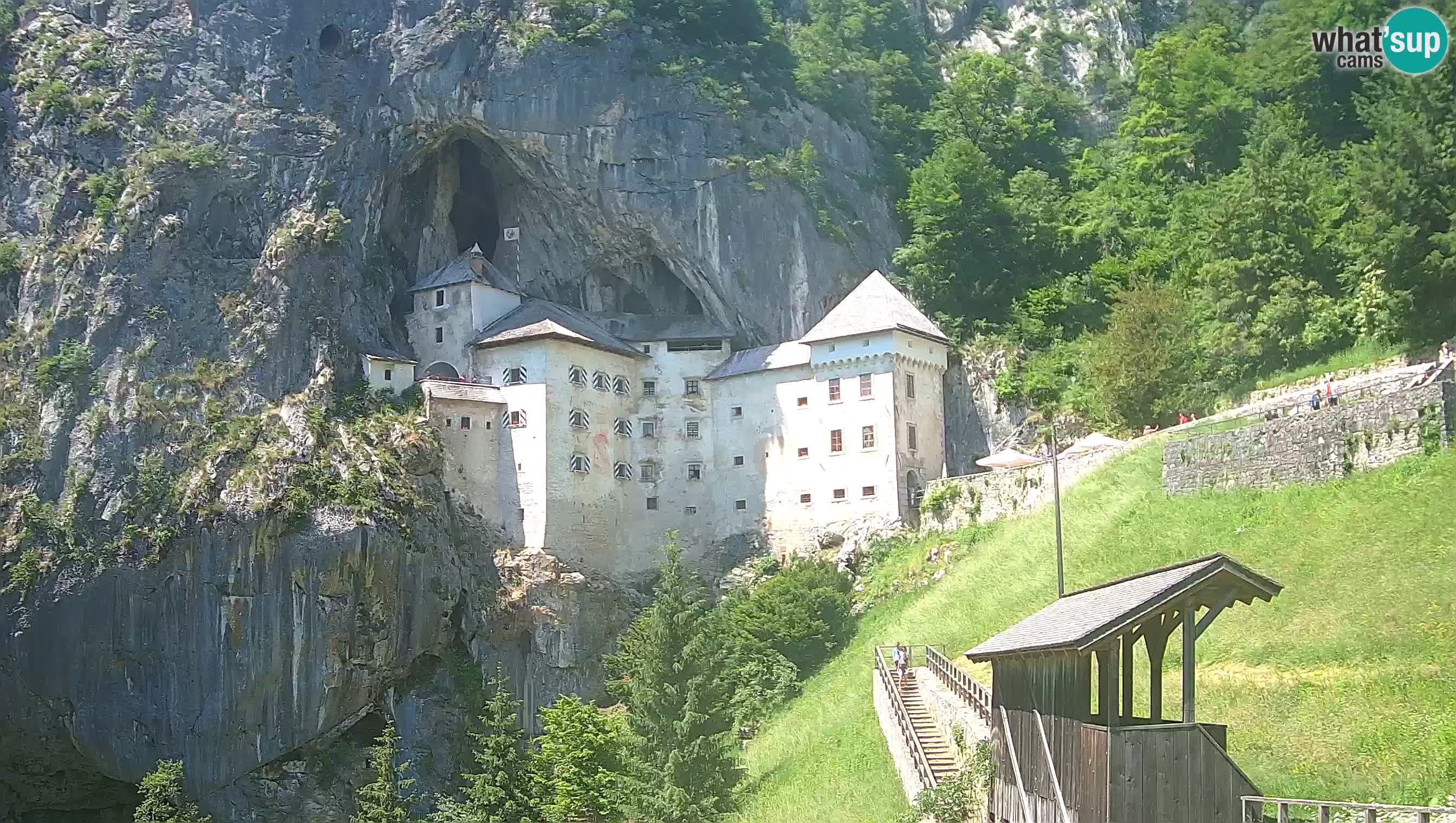 Web kamera Predjamski dvorac – Postojna – Slovenija