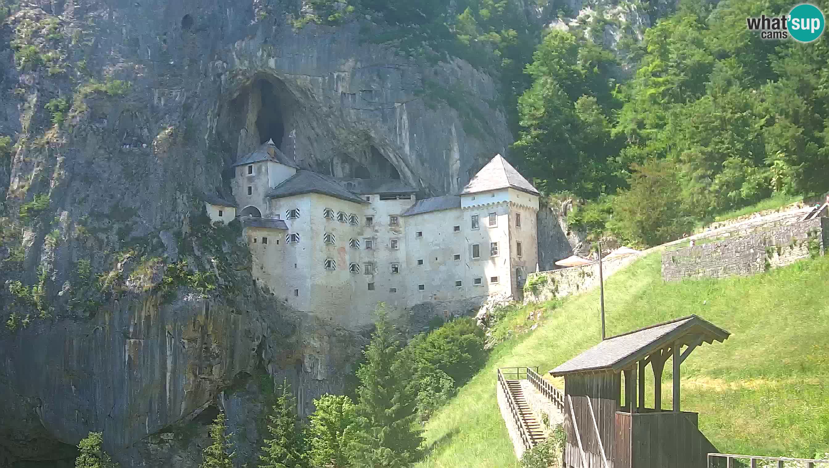 Live Webcam Predjamski grad – Predjama Castle – Postojna – Slovenia