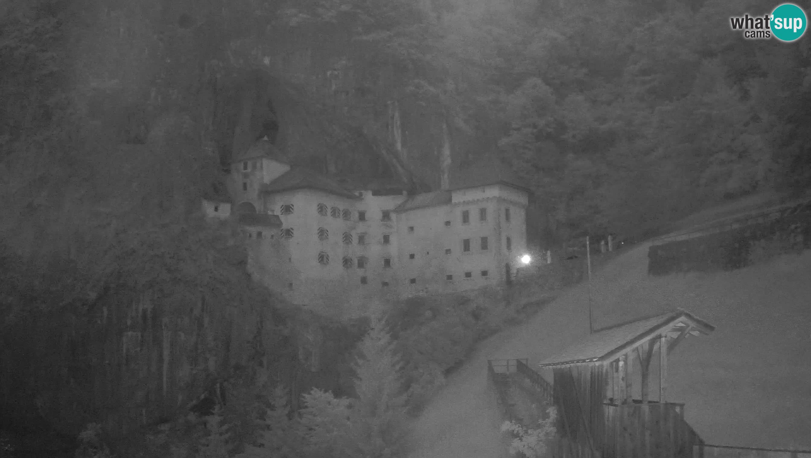 Live Webcam Grad Predjama – Château de Predjama – Postojna – Slovénie