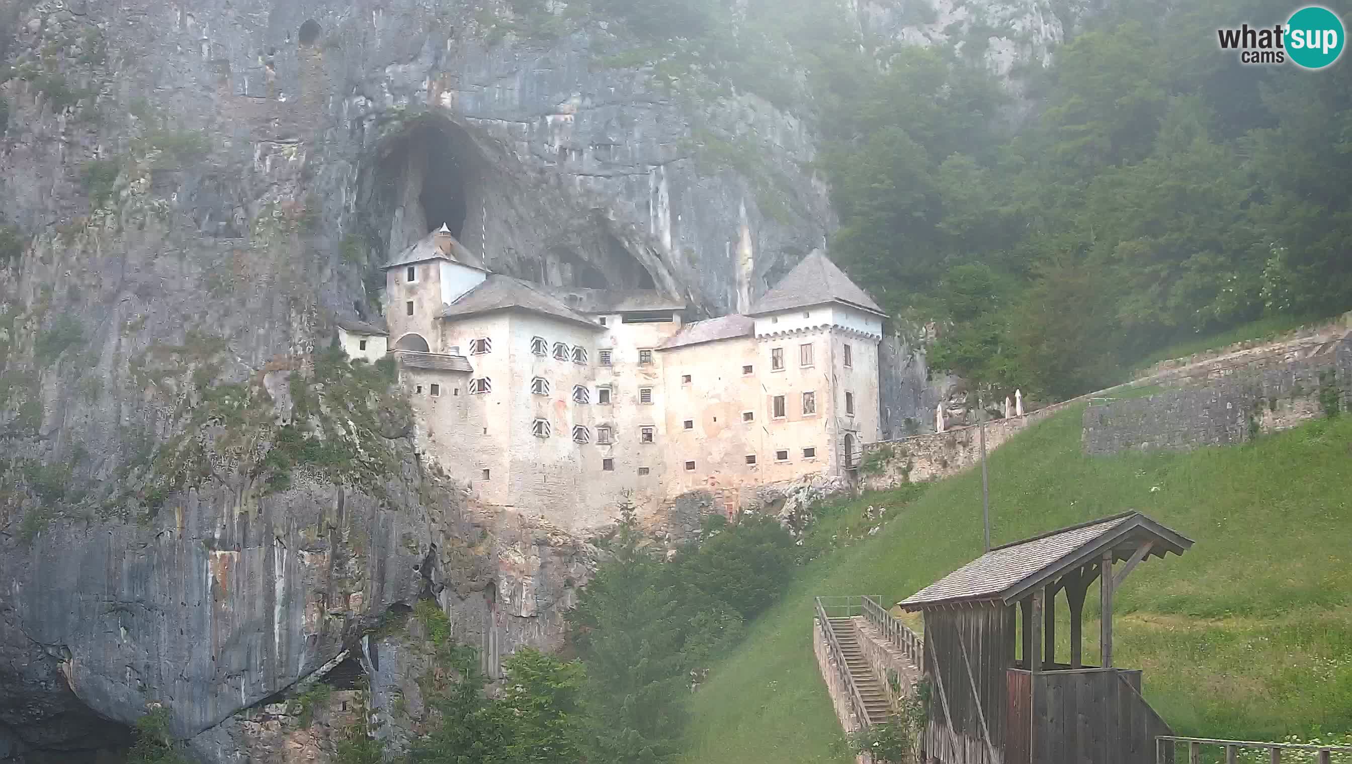 Camera en vivo Castillo de Predjama – Postojna – Eslovenia