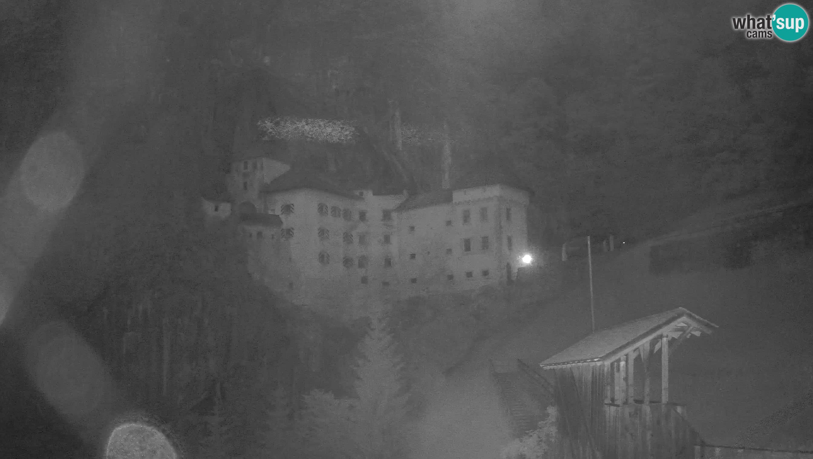 Live Webcam Höhlenburg Predjama – Postojna – Slowenien