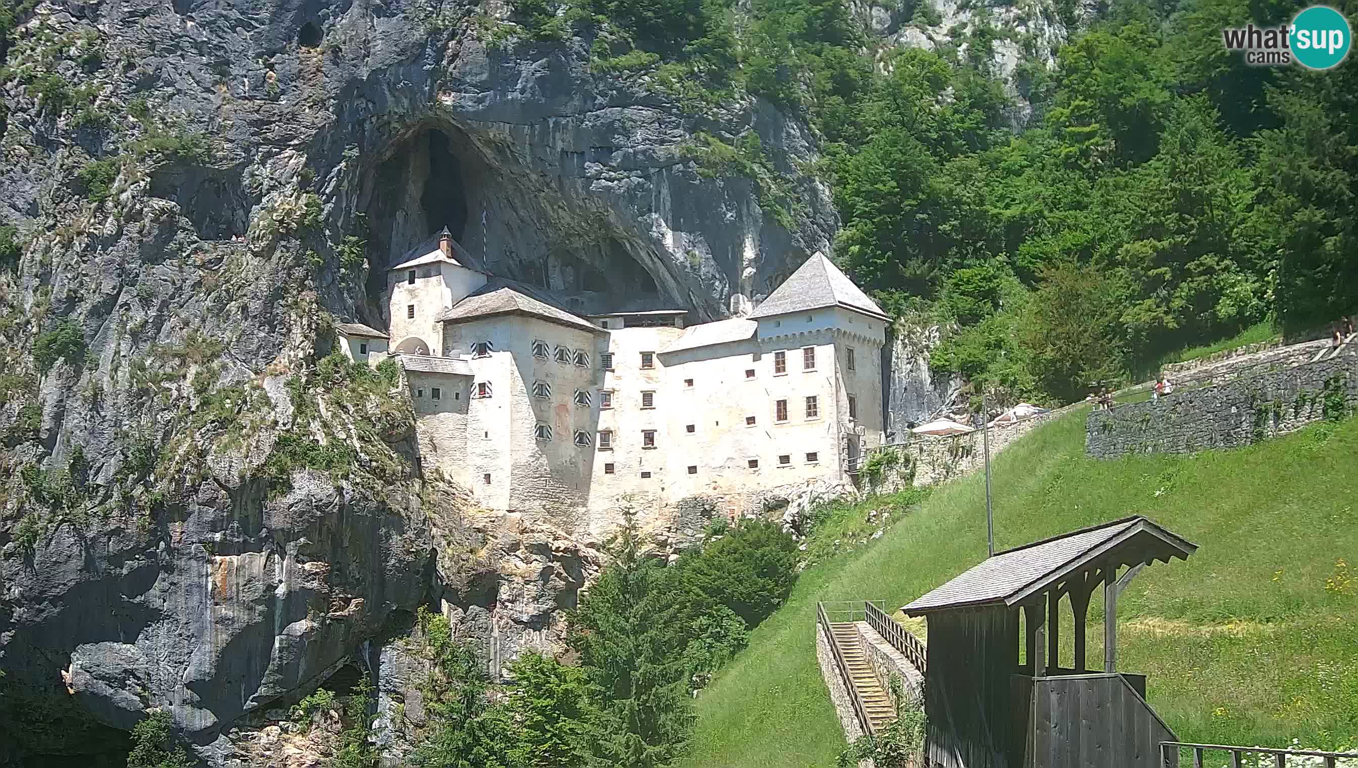 Live Webcam Grad Predjama – Château de Predjama – Postojna – Slovénie