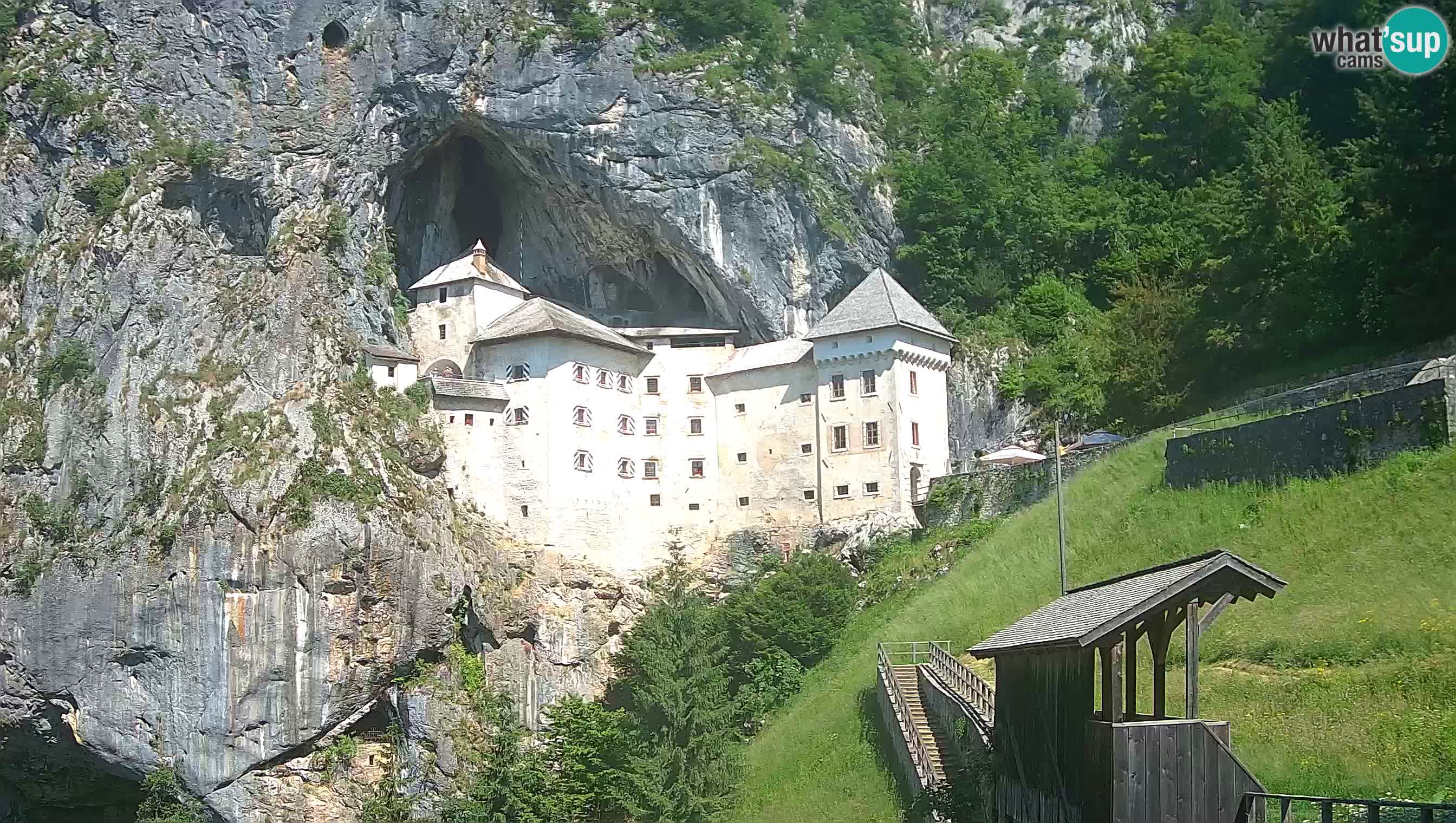 Web kamera Predjamski dvorac – Postojna – Slovenija