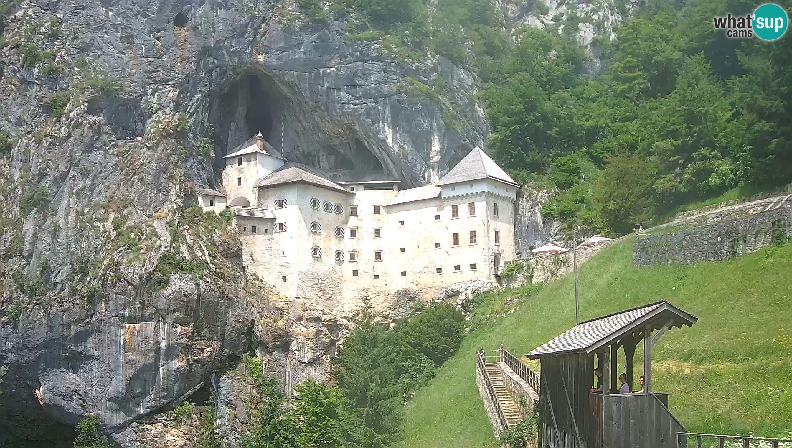 Web kamera Predjamski dvorac – Postojna – Slovenija