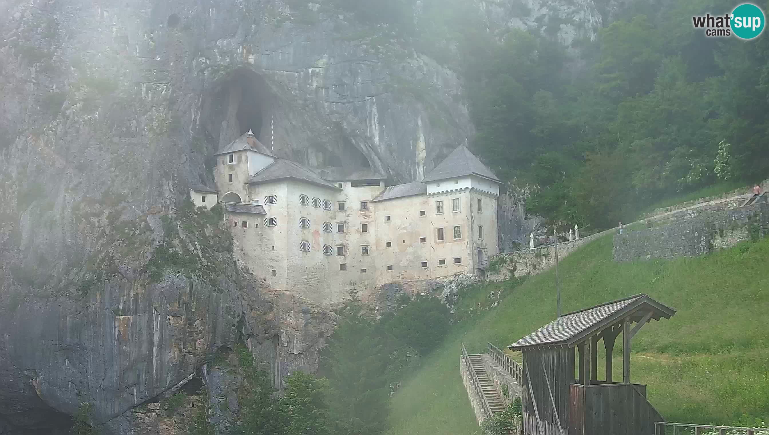 Live Webcam Castello di Predjama – Postumia – Slovenia