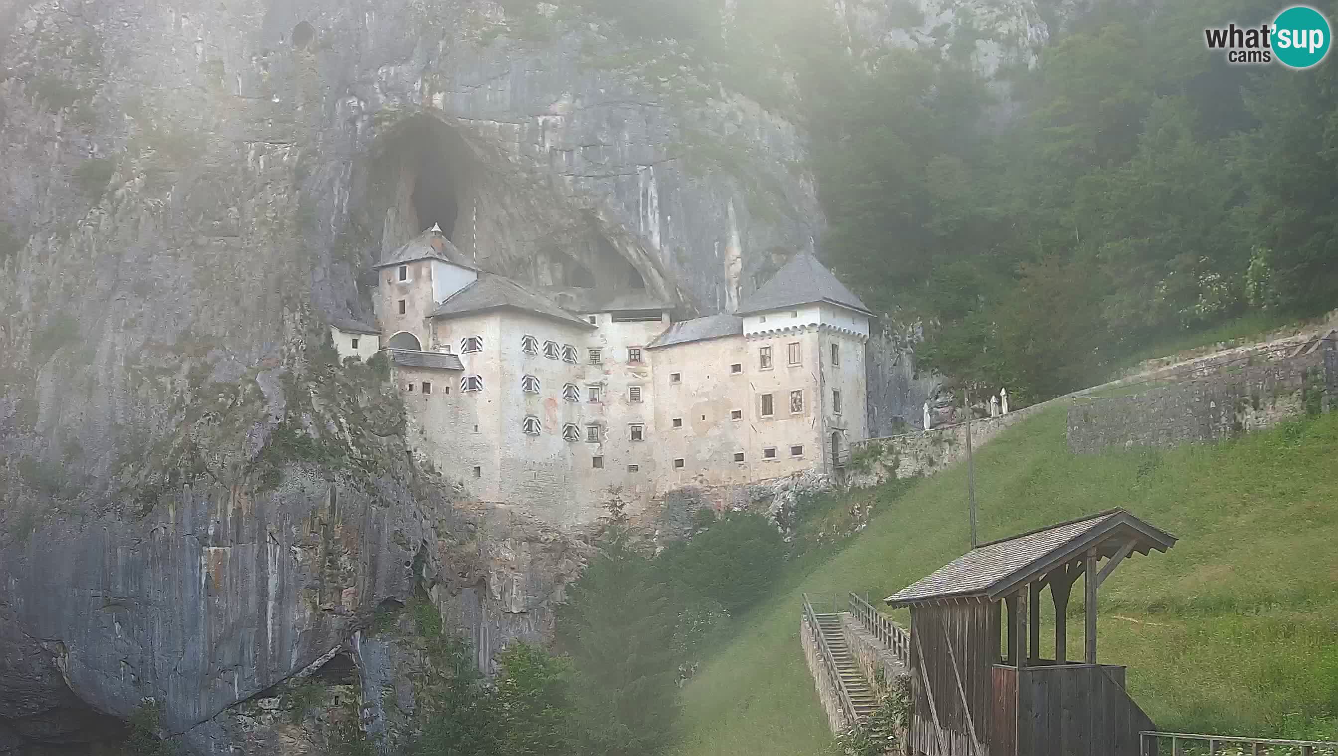 Live Webcam Castello di Predjama – Postumia – Slovenia