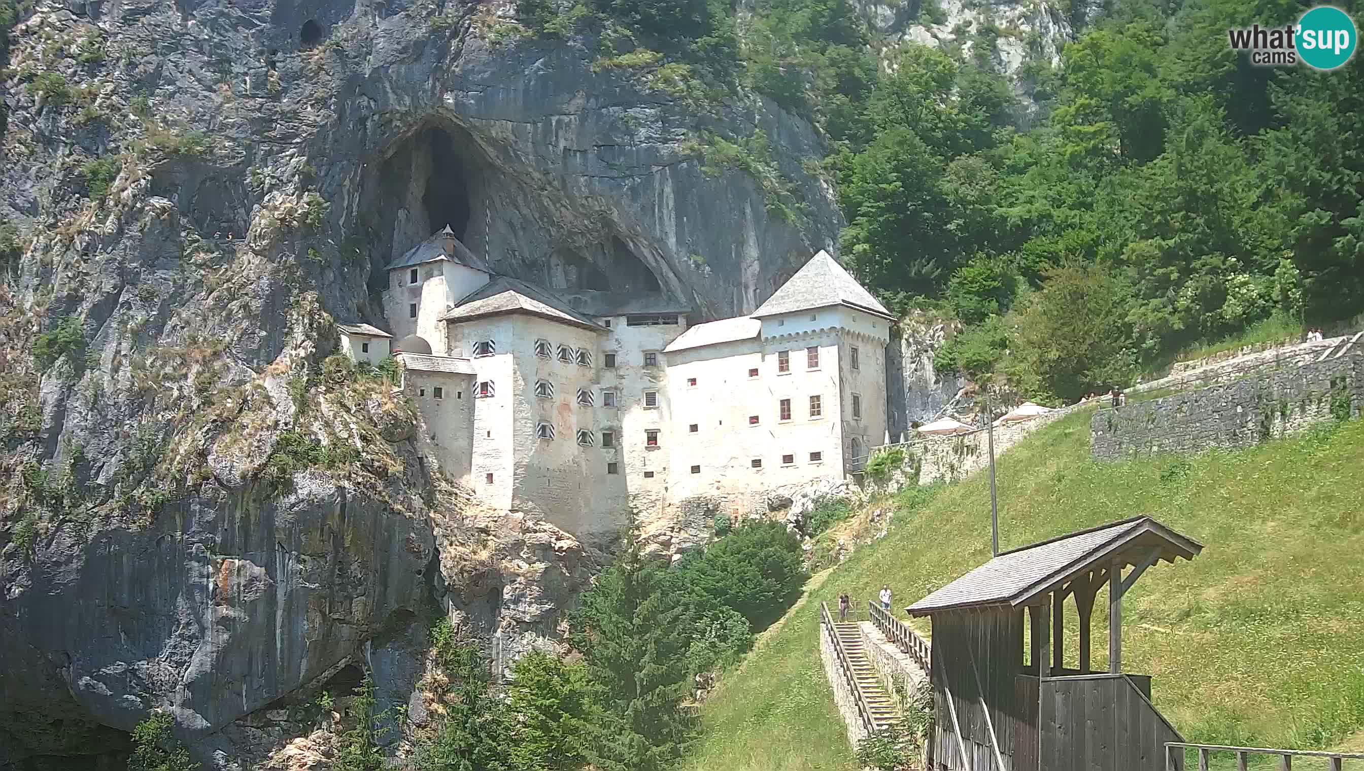 Web kamera Predjamski dvorac – Postojna – Slovenija