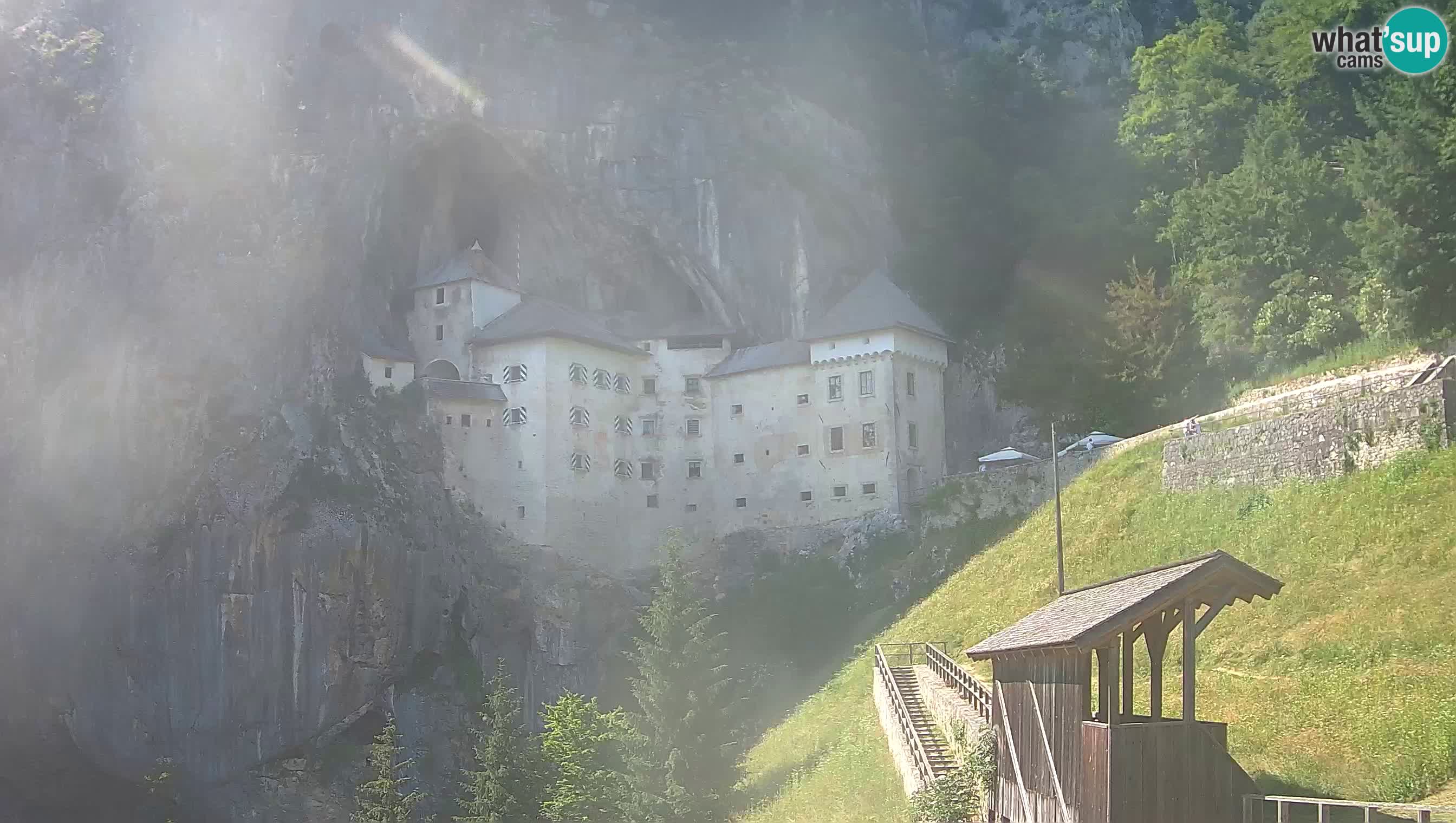 Live Webcam Predjamski grad – Predjama Castle – Postojna – Slovenia