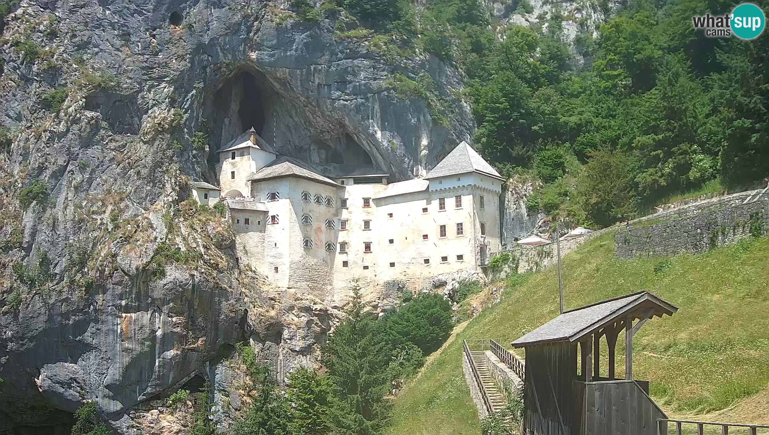 Live Webcam Predjamski grad – Predjama Castle – Postojna – Slovenia