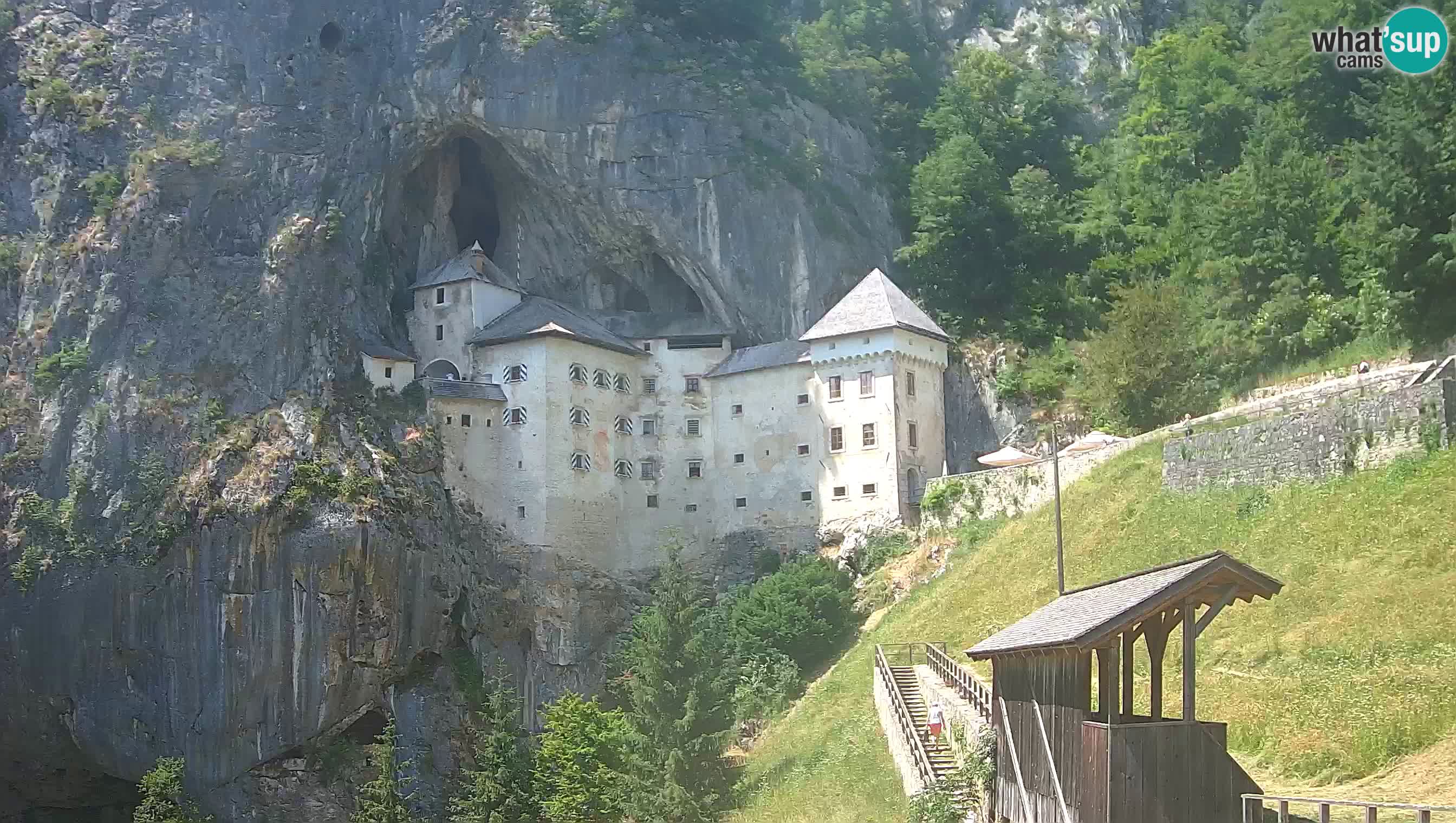 Live Webcam Höhlenburg Predjama – Postojna – Slowenien