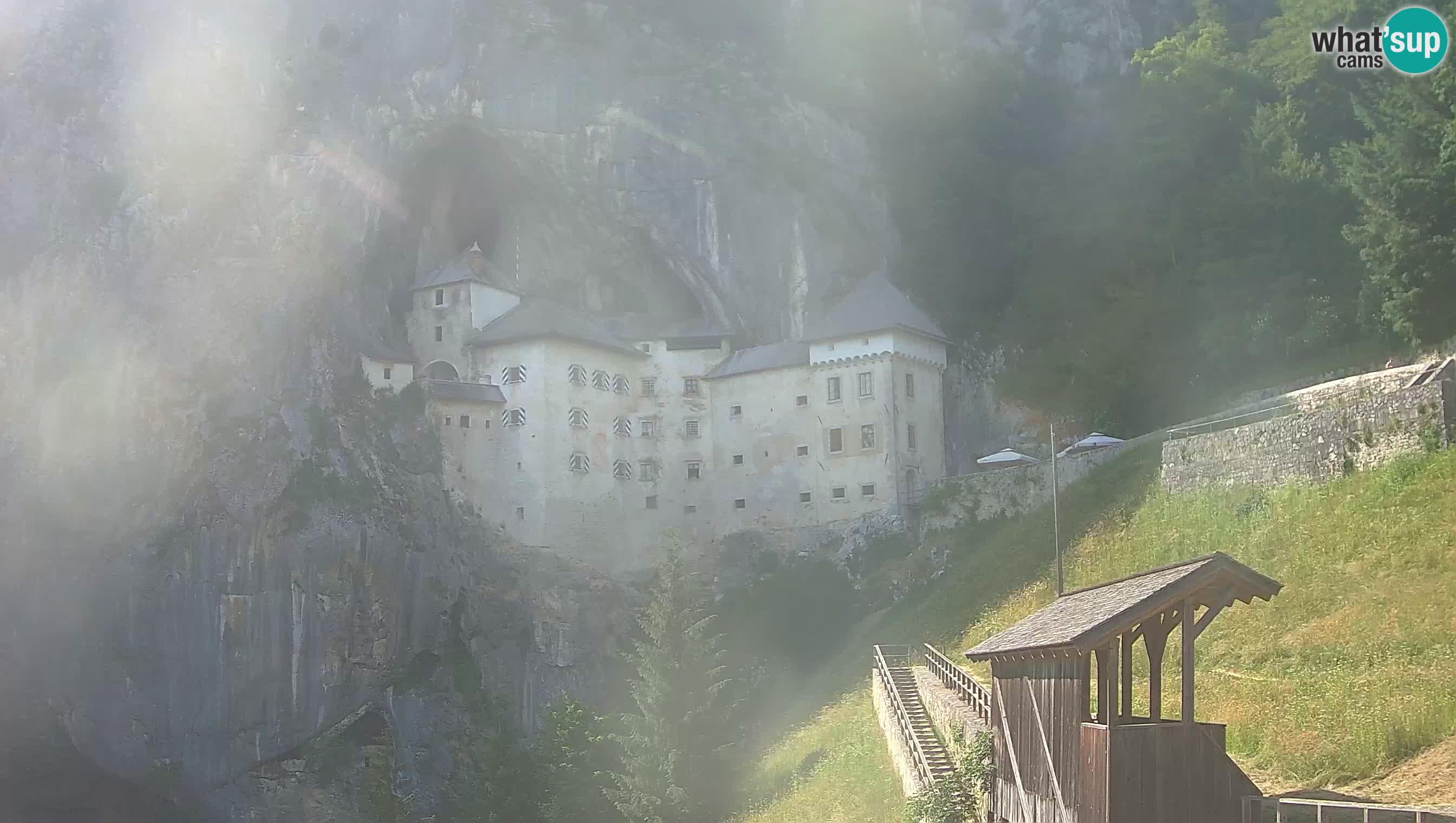 Live Webcam Predjamski grad – Predjama Castle – Postojna – Slovenia