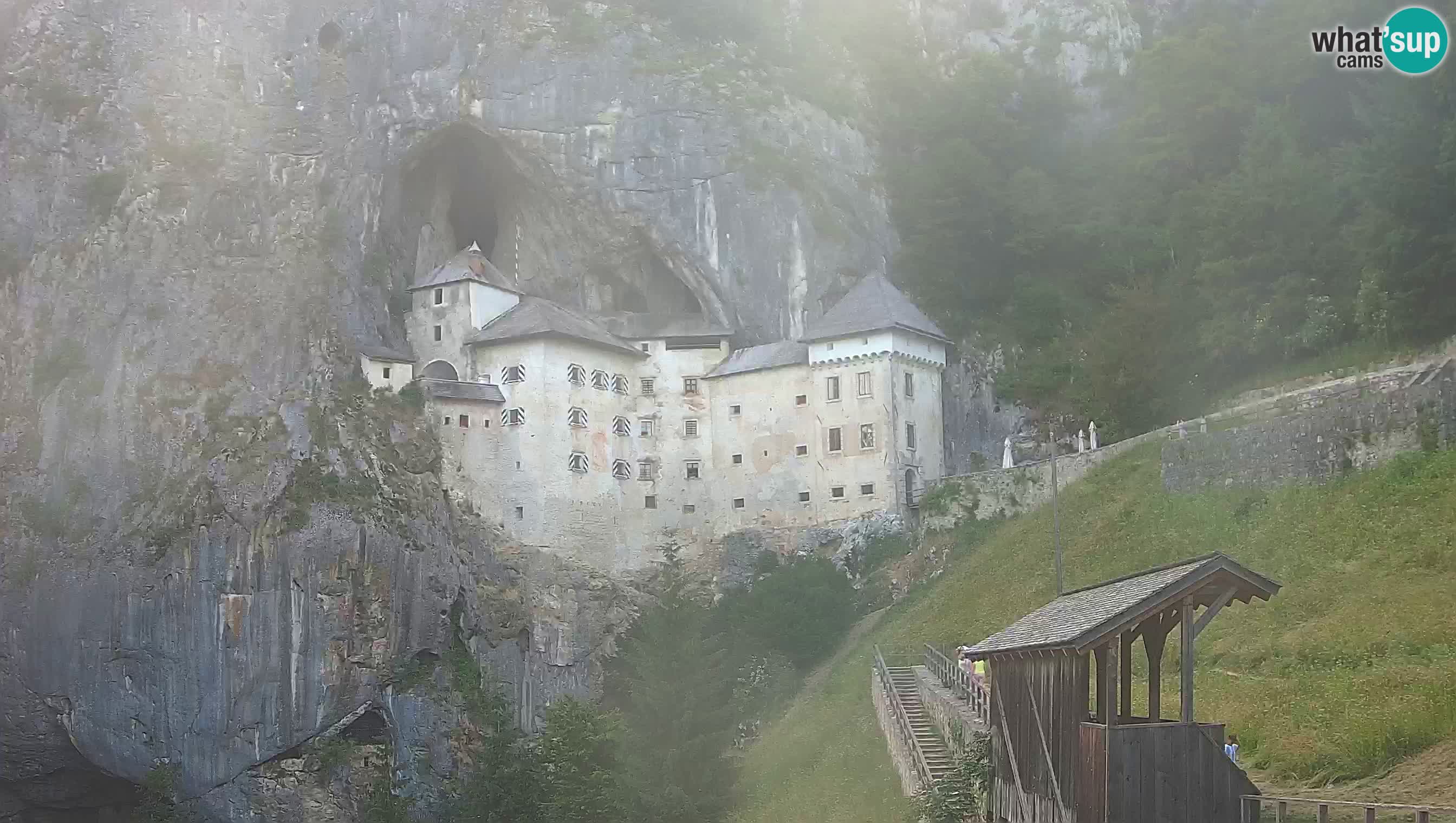 Live Webcam Predjamski grad – Predjama Castle – Postojna – Slovenia