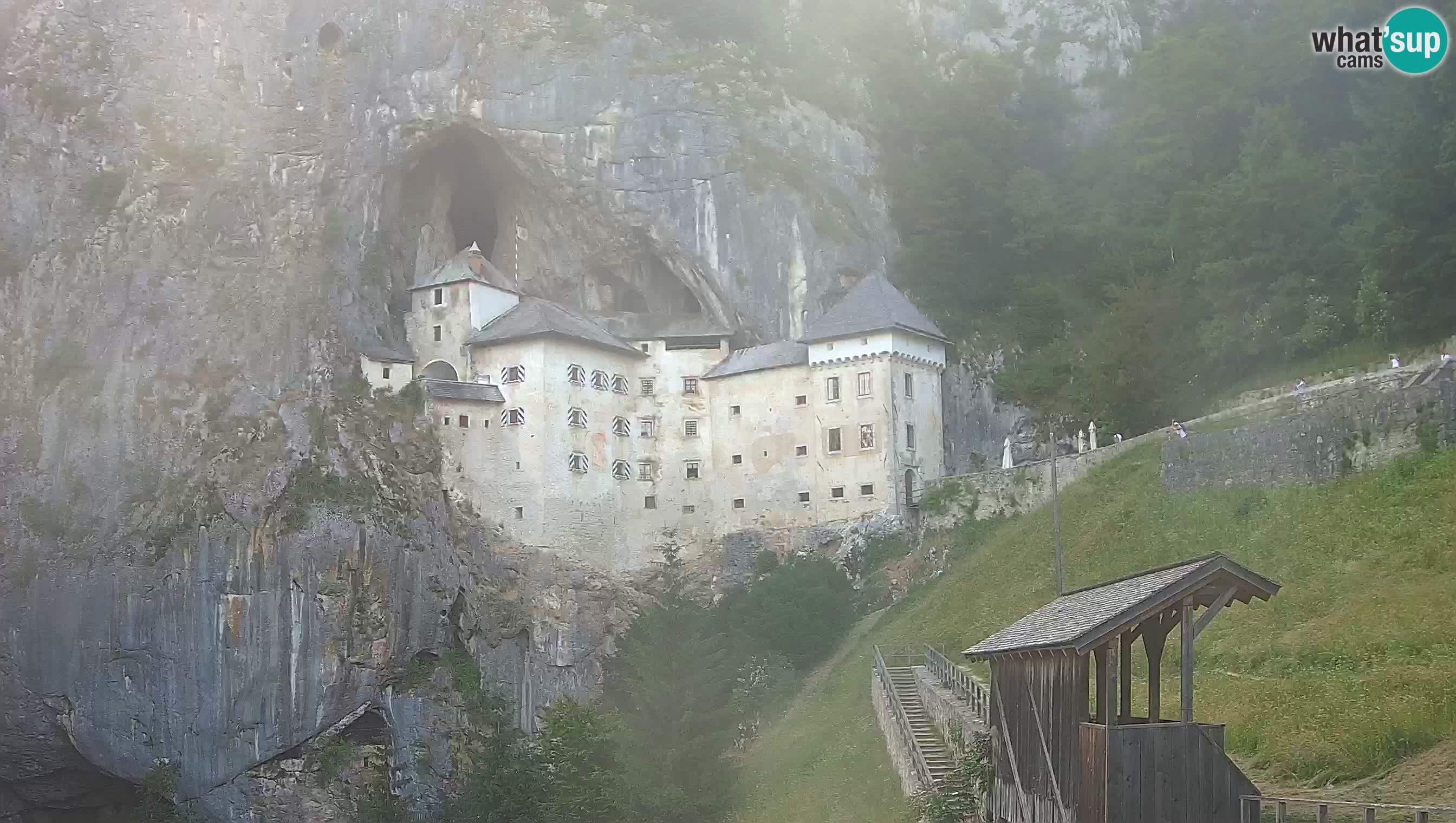 Live Webcam Predjamski grad – Predjama Castle – Postojna – Slovenia