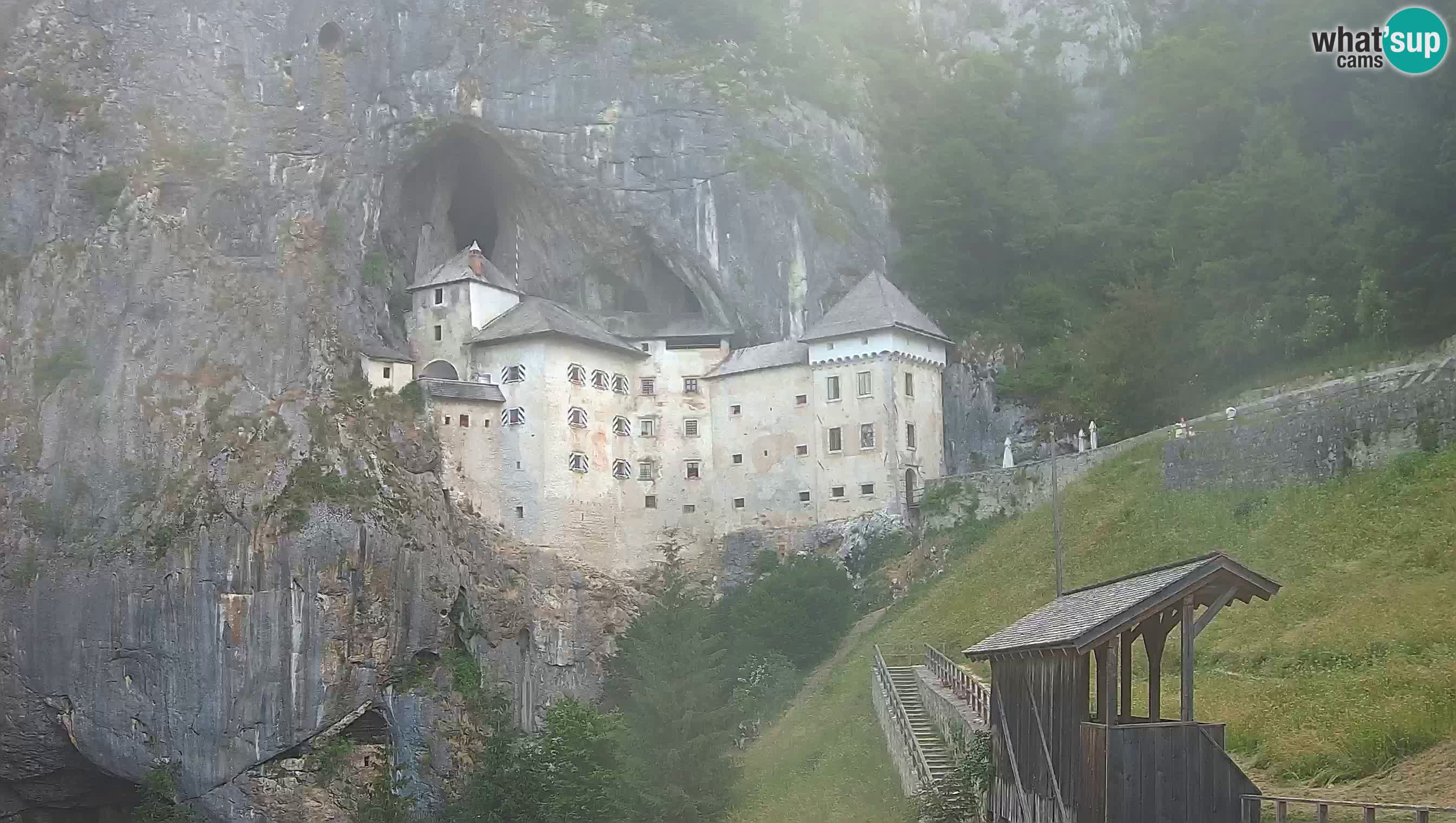 Live Webcam Predjamski grad – Predjama Castle – Postojna – Slovenia