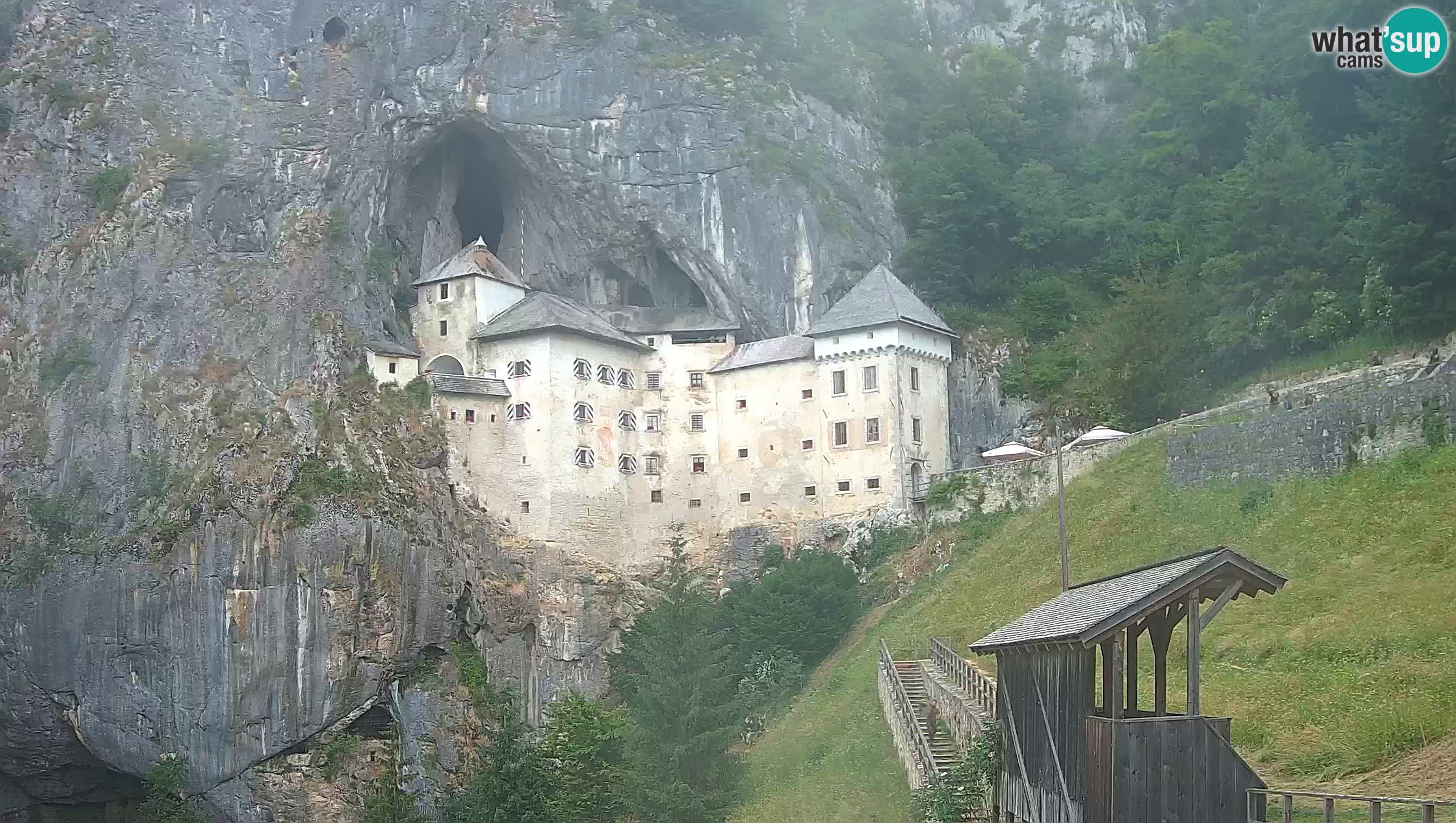 Live Webcam Grad Predjama – Château de Predjama – Postojna – Slovénie