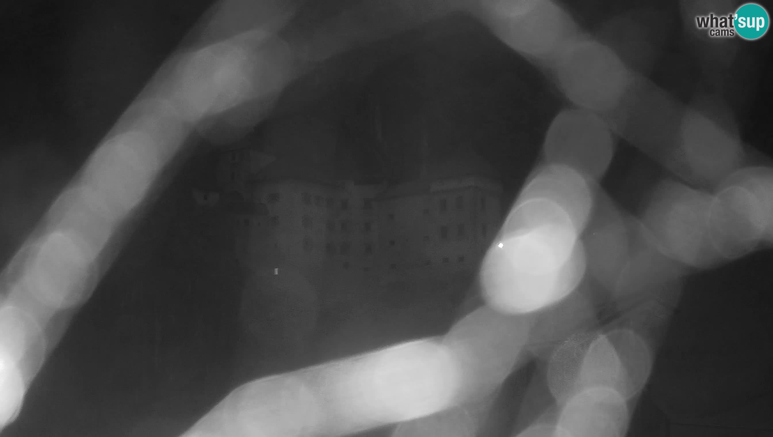 Live Webcam Höhlenburg Predjama – Postojna – Slowenien