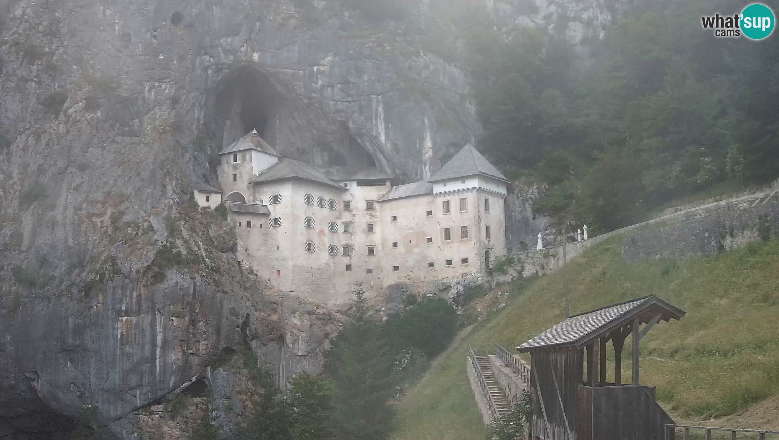 Live Webcam Predjamski grad – Predjama Castle – Postojna – Slovenia