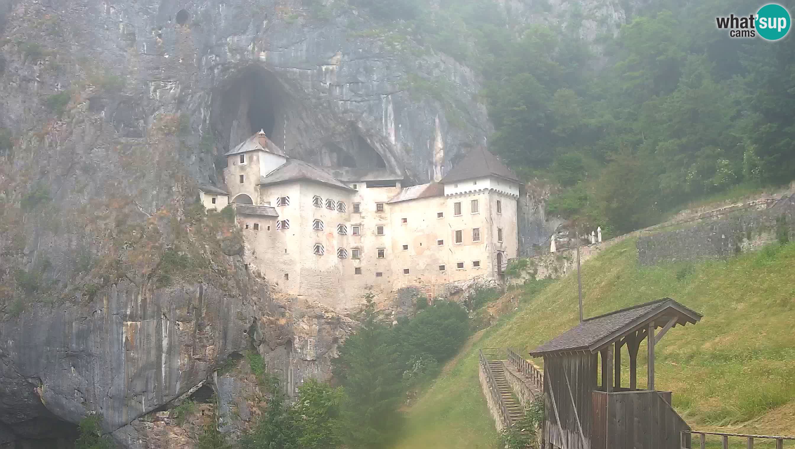 Live Webcam Predjamski grad – Predjama Castle – Postojna – Slovenia