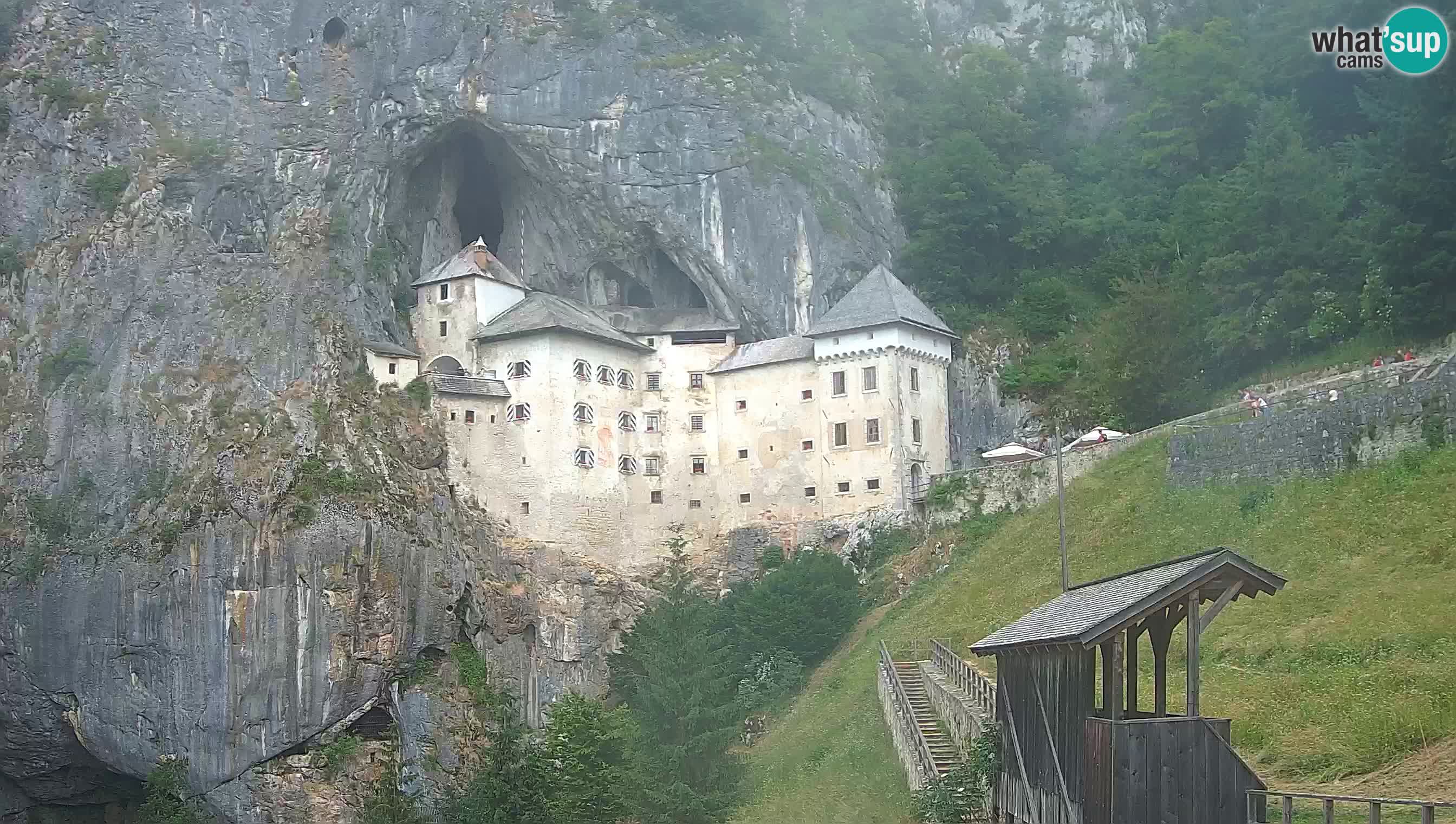 Live Webcam Höhlenburg Predjama – Postojna – Slowenien