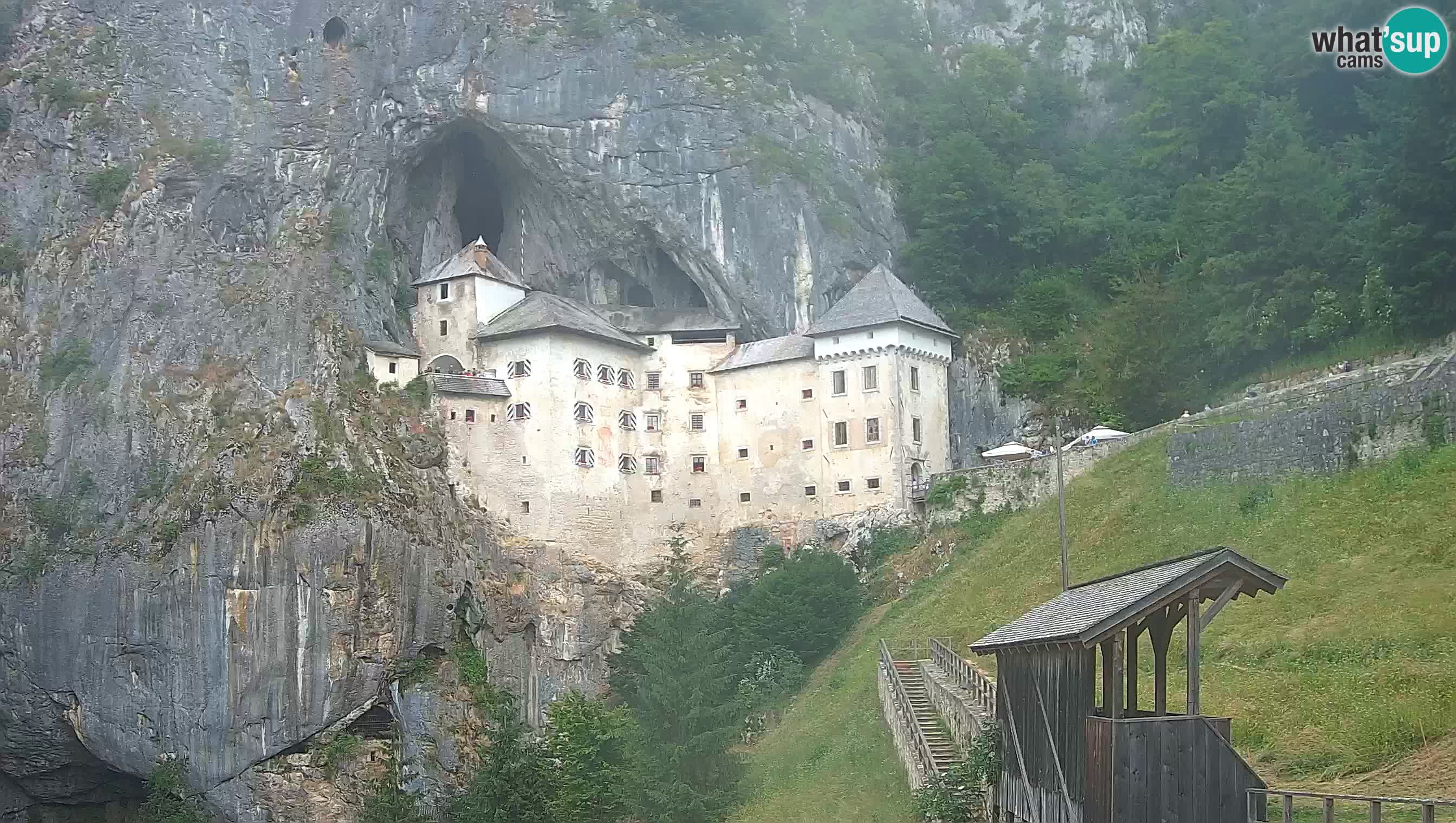 Web kamera Predjamski dvorac – Postojna – Slovenija