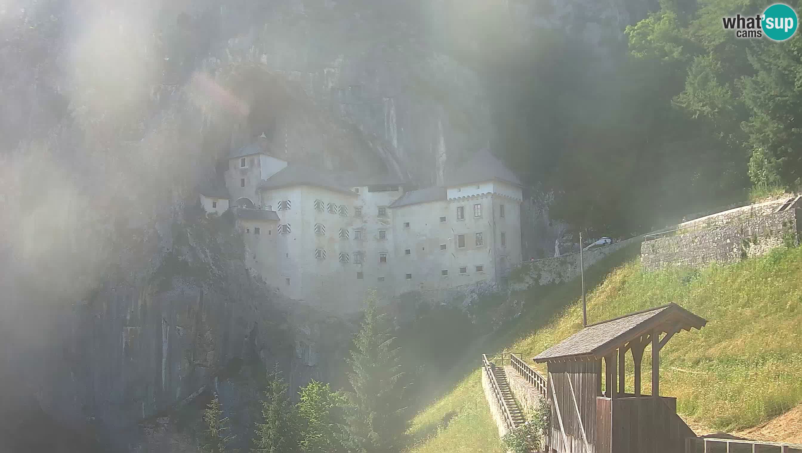 Web kamera Predjamski dvorac – Postojna – Slovenija