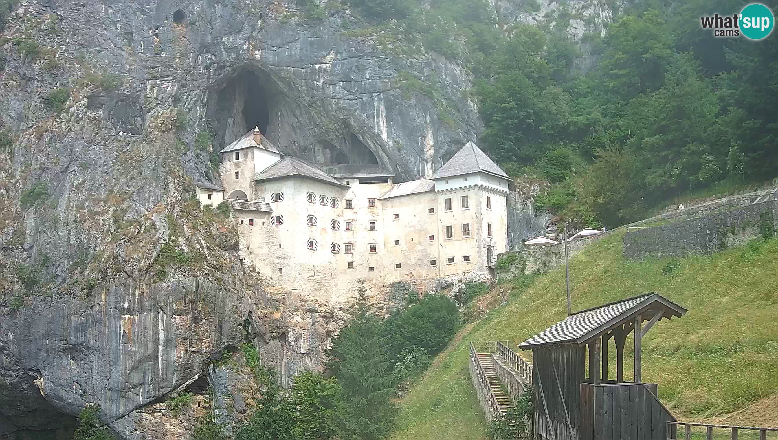 Web kamera Predjamski dvorac – Postojna – Slovenija