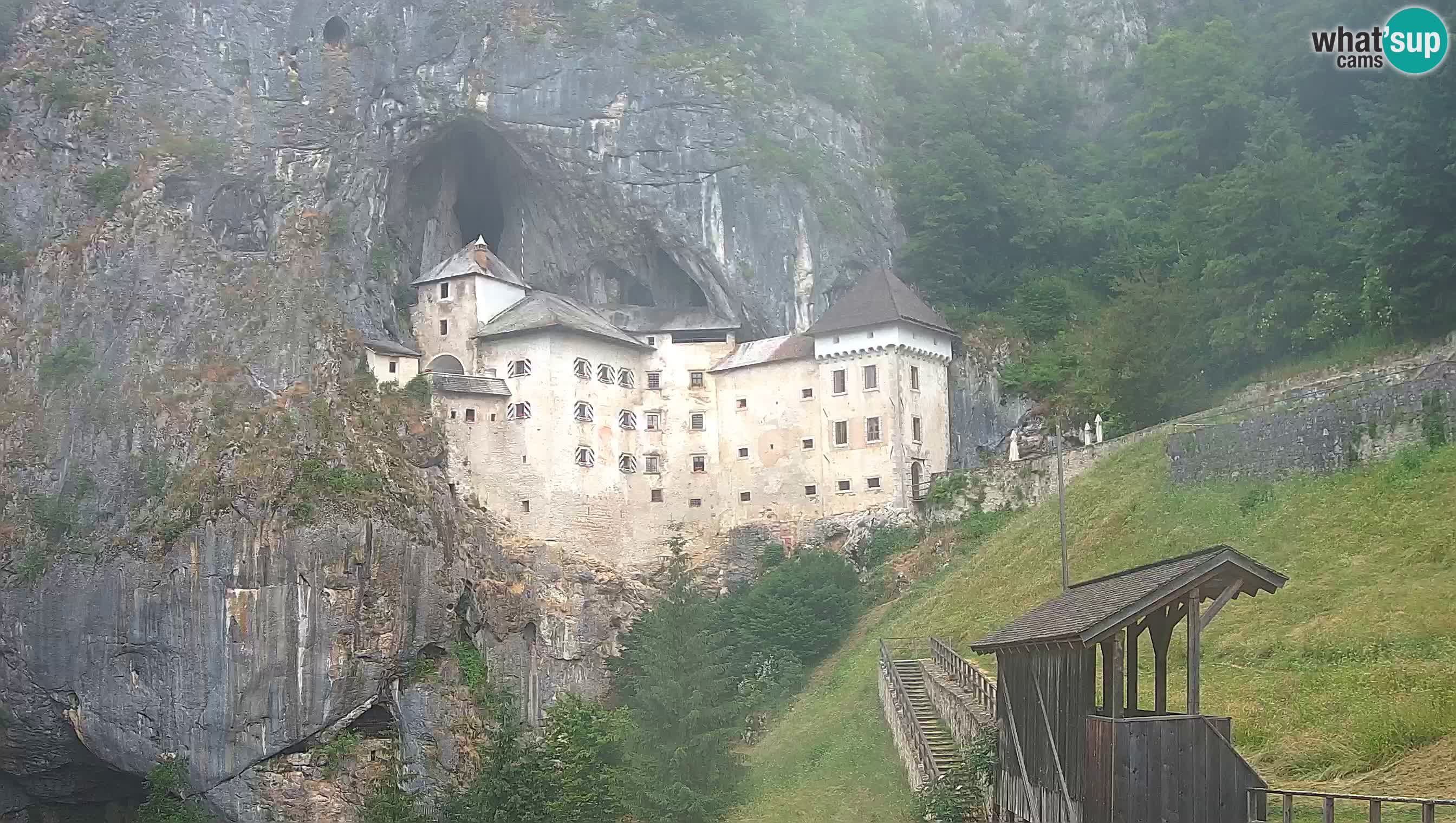 Live Webcam Castello di Predjama – Postumia – Slovenia