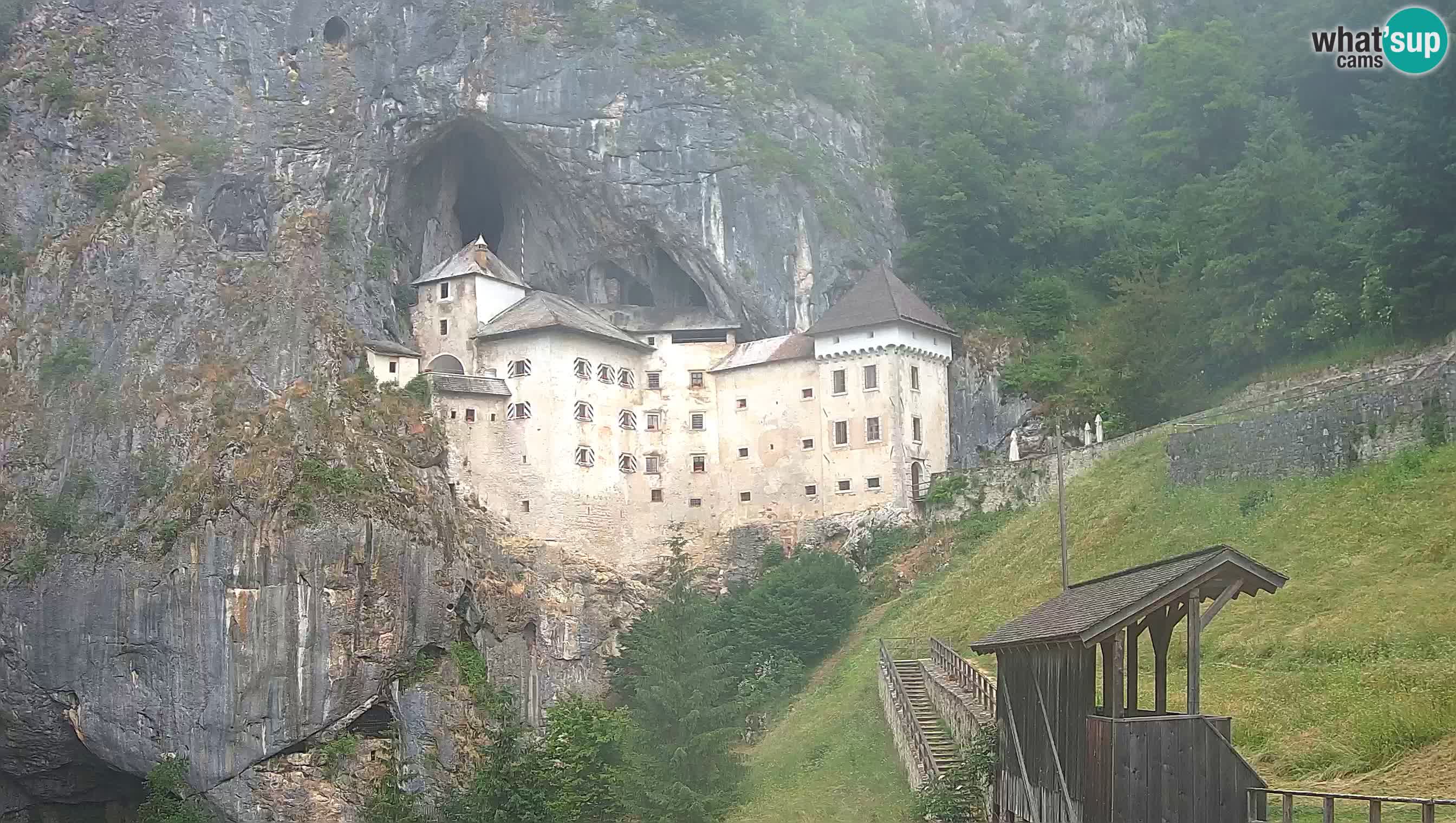 Live Webcam Castello di Predjama – Postumia – Slovenia