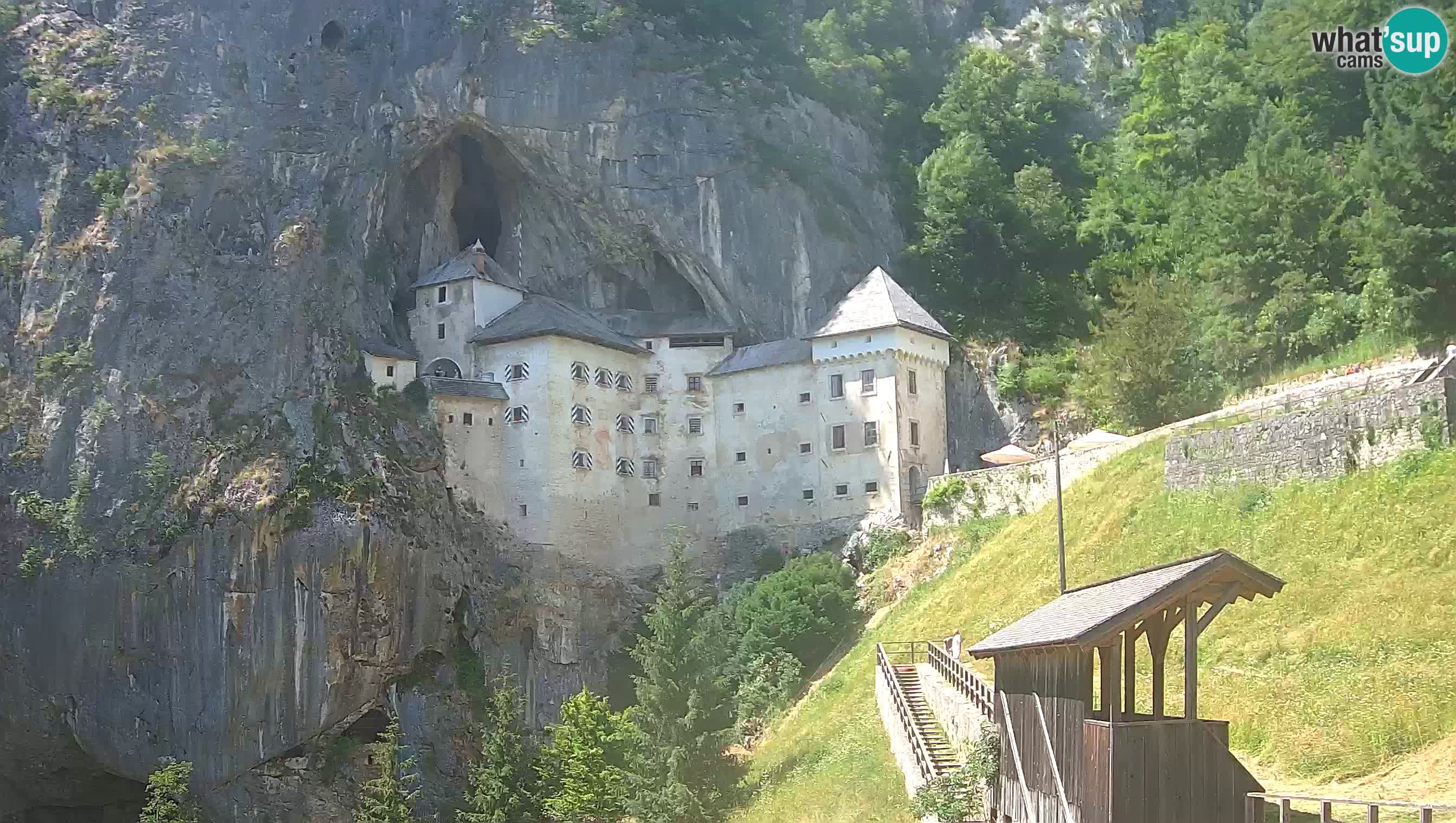Web kamera Predjamski dvorac – Postojna – Slovenija