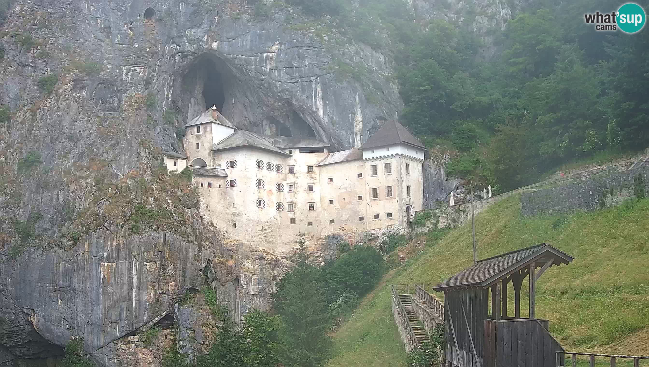 Web kamera Predjamski dvorac – Postojna – Slovenija
