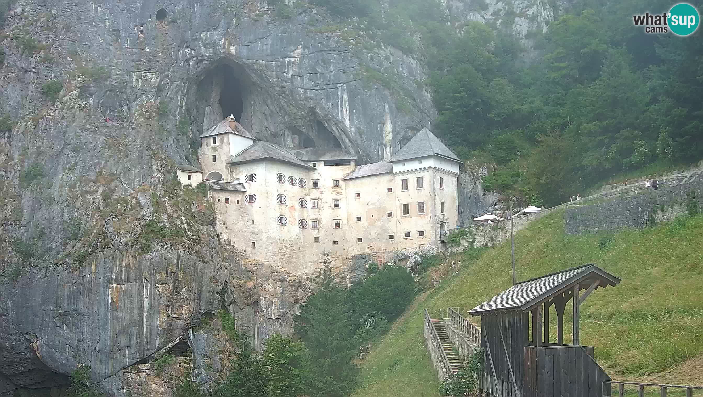 Live Webcam Grad Predjama – Château de Predjama – Postojna – Slovénie