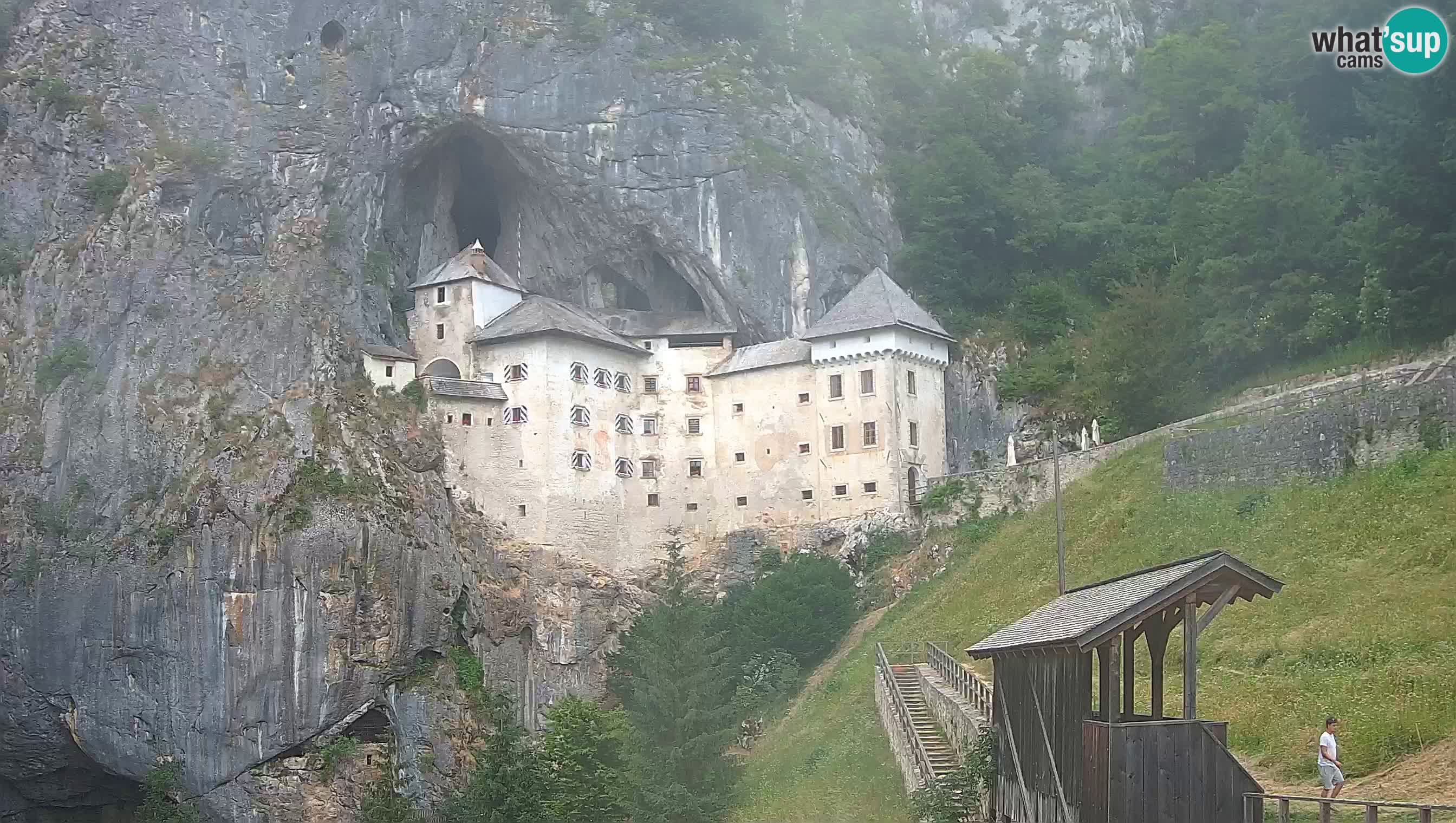 Live Webcam Höhlenburg Predjama – Postojna – Slowenien